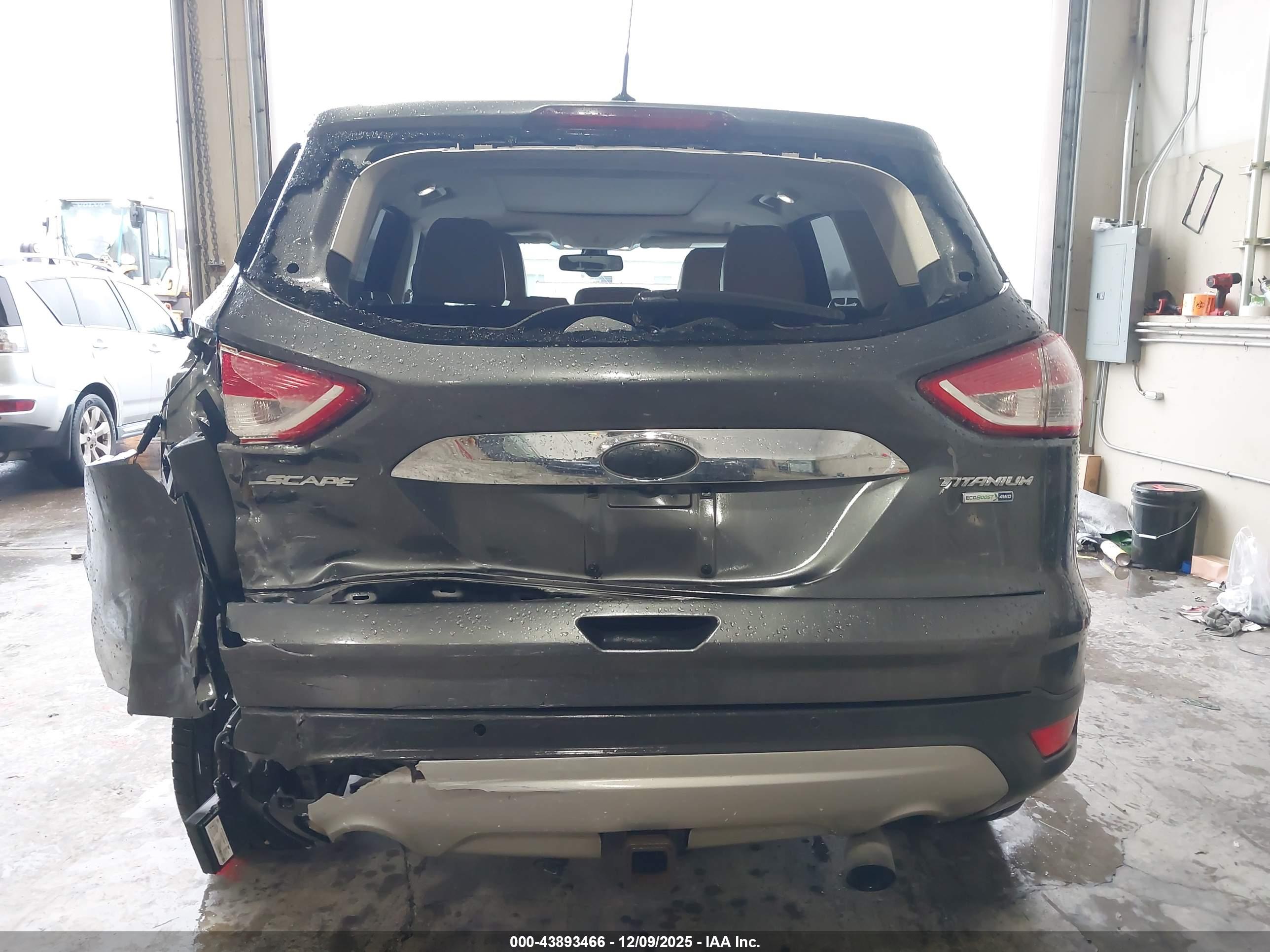 FORD ESCAPE image 6