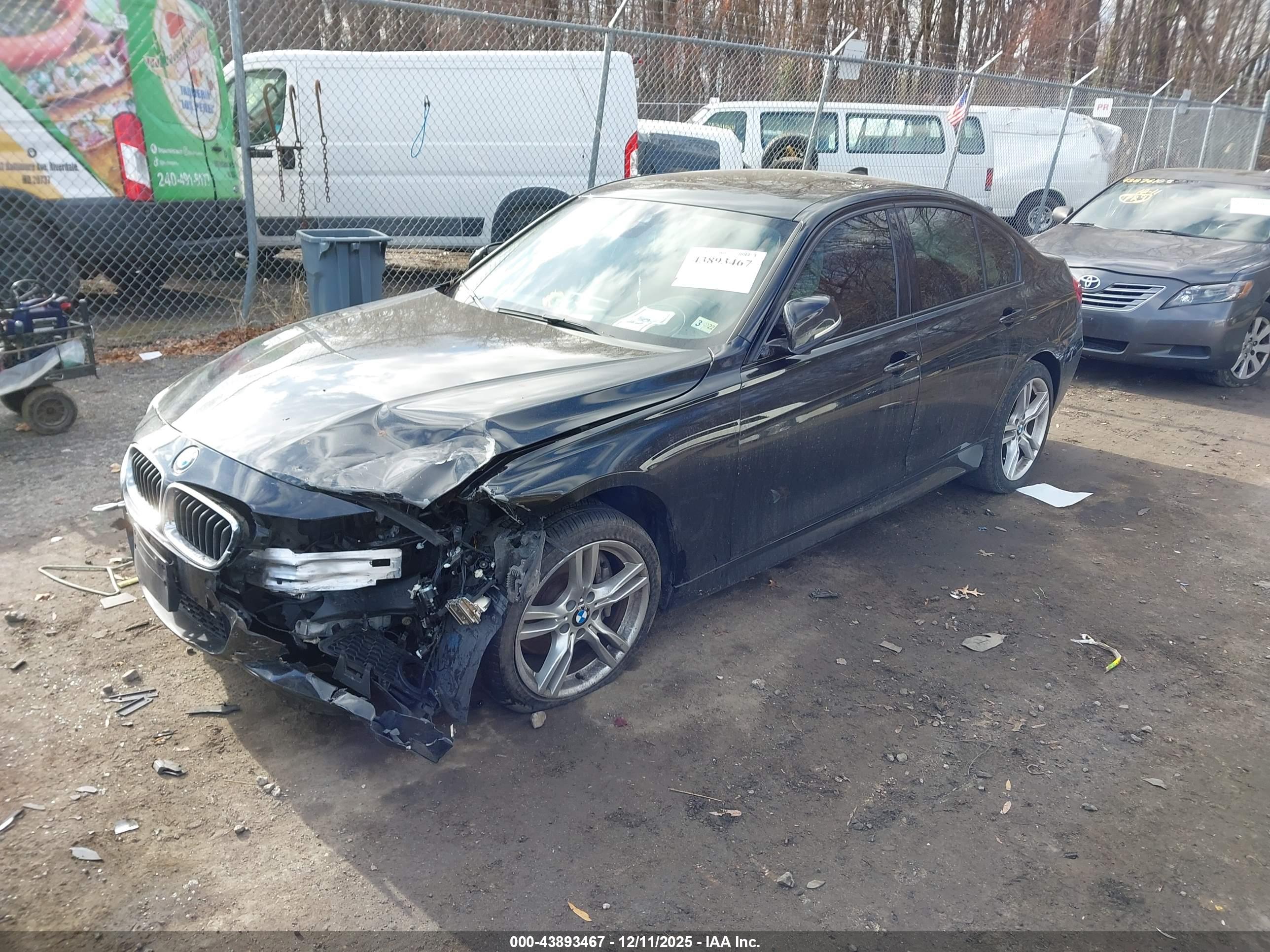 BMW 330I image 2