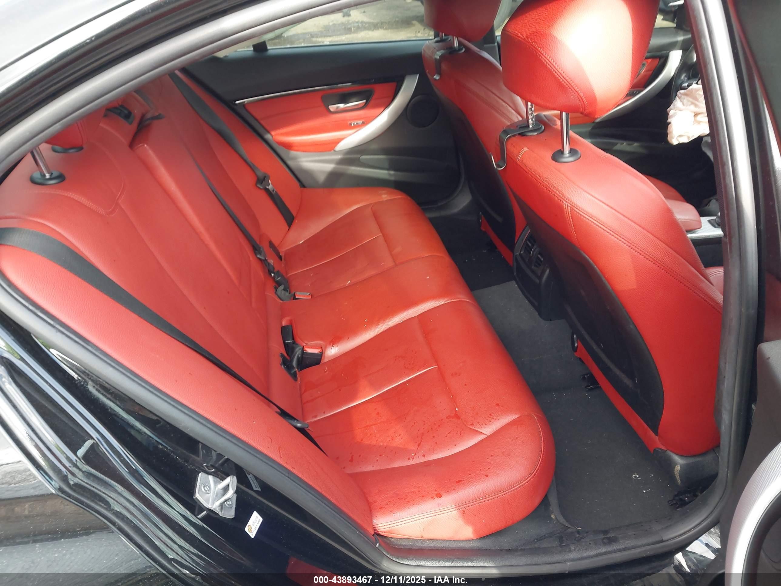 BMW 330I image 8