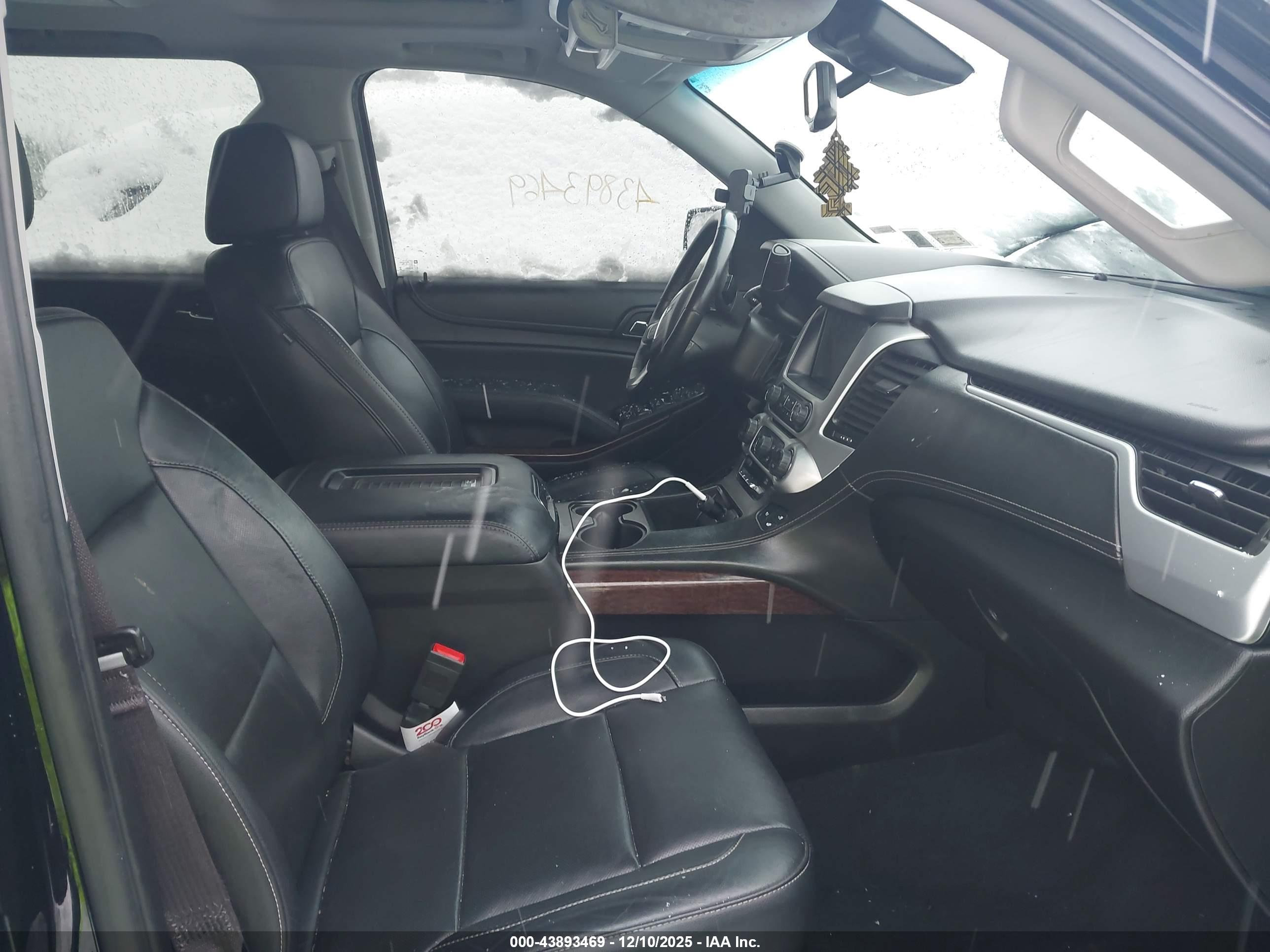 GMC YUKON image 5
