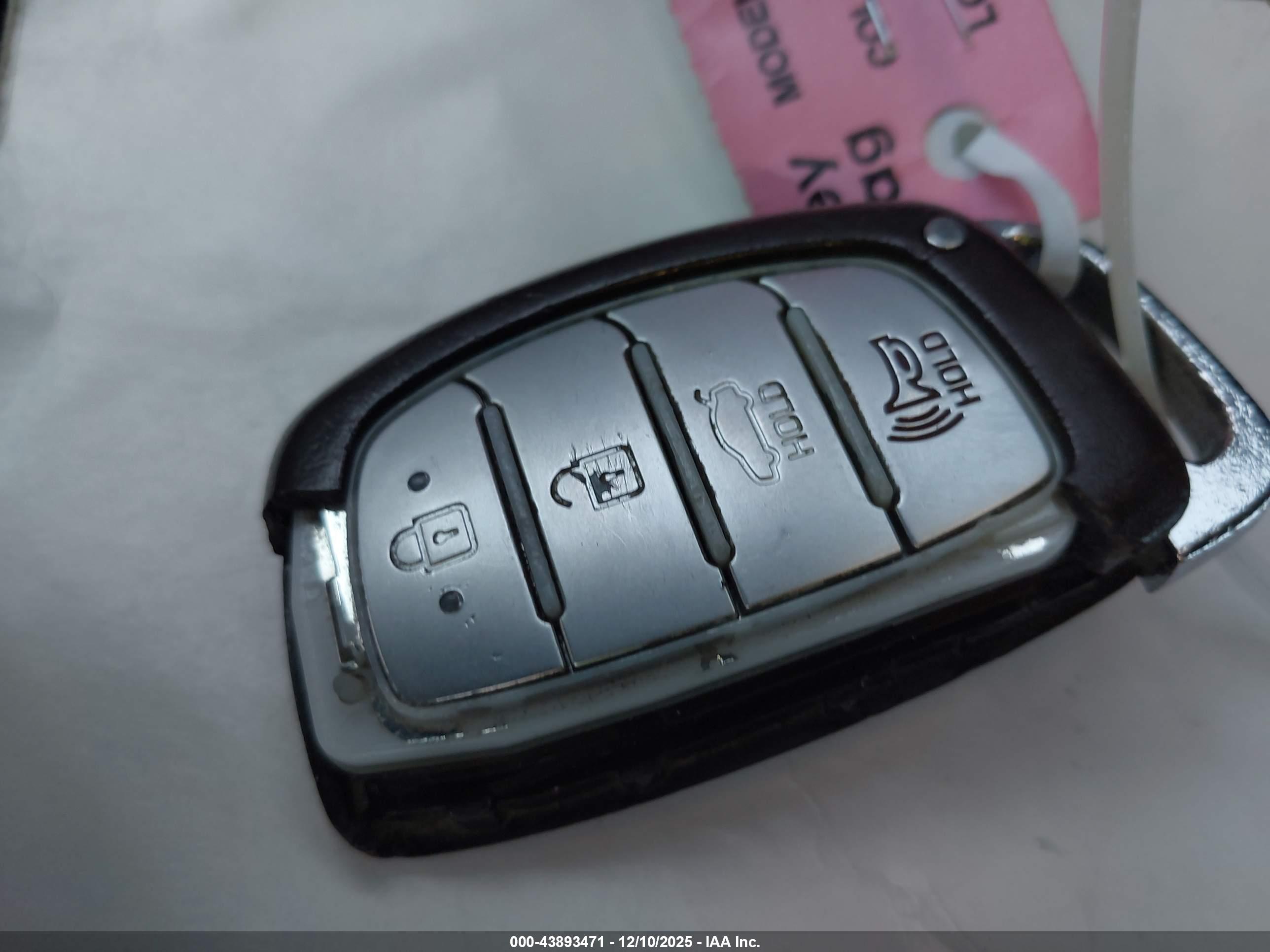 HYUNDAI SONATA image 11