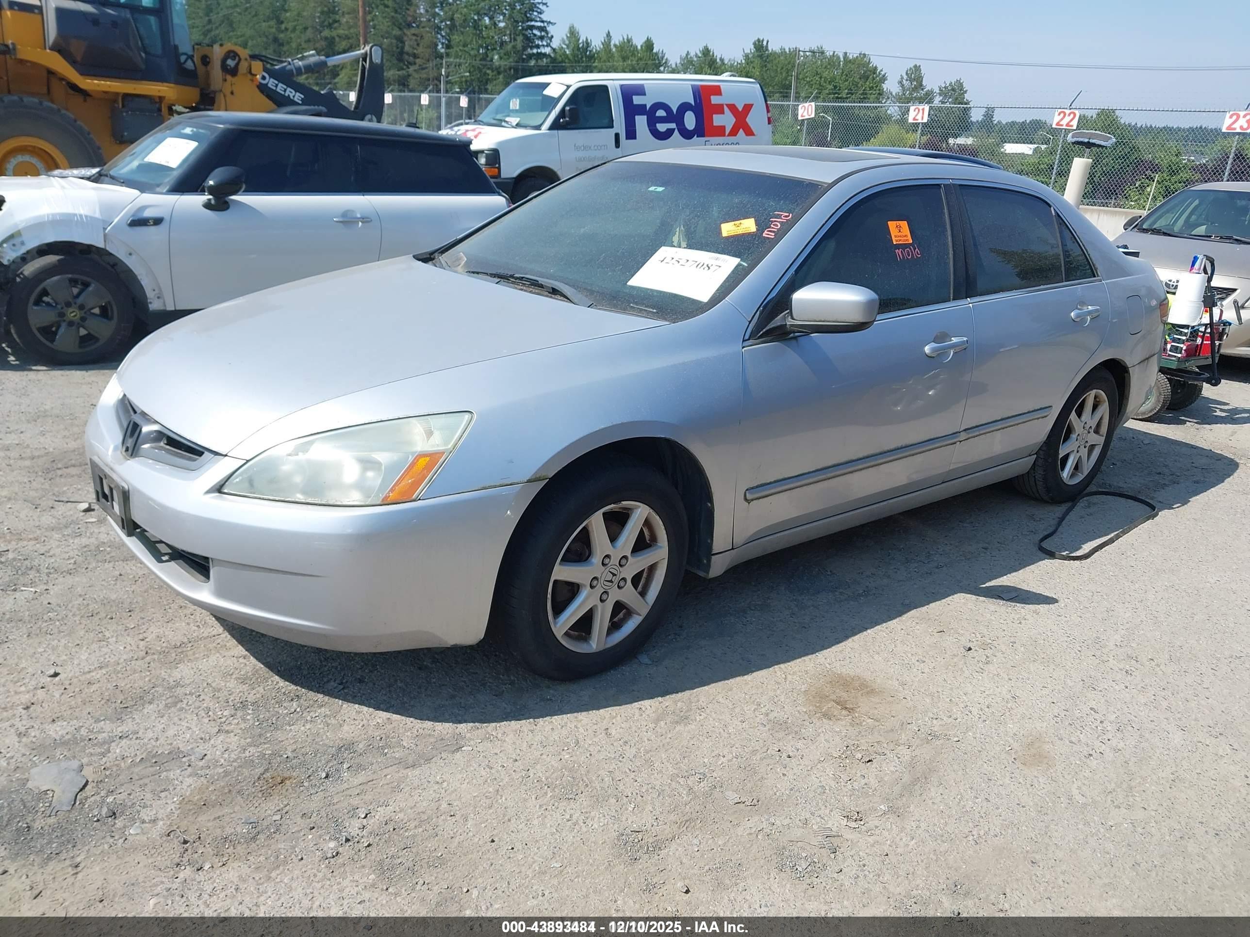 HONDA ACCORD image 2