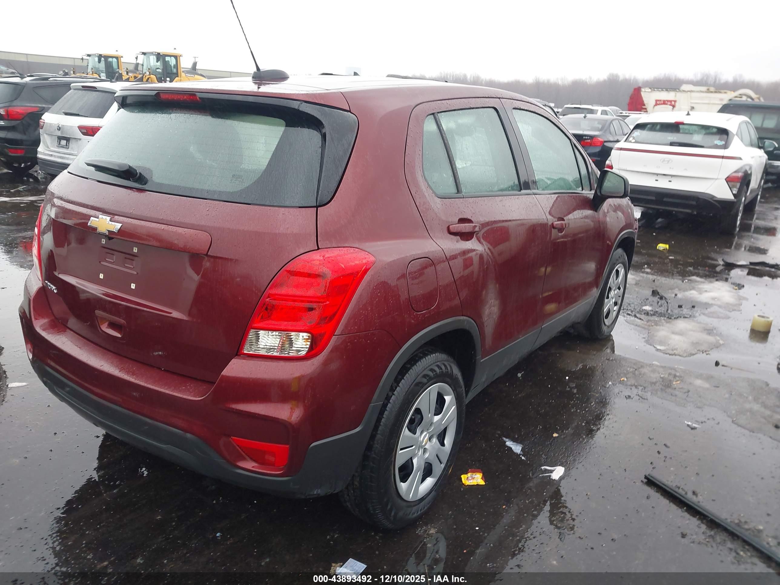 CHEVROLET TRAX image 4