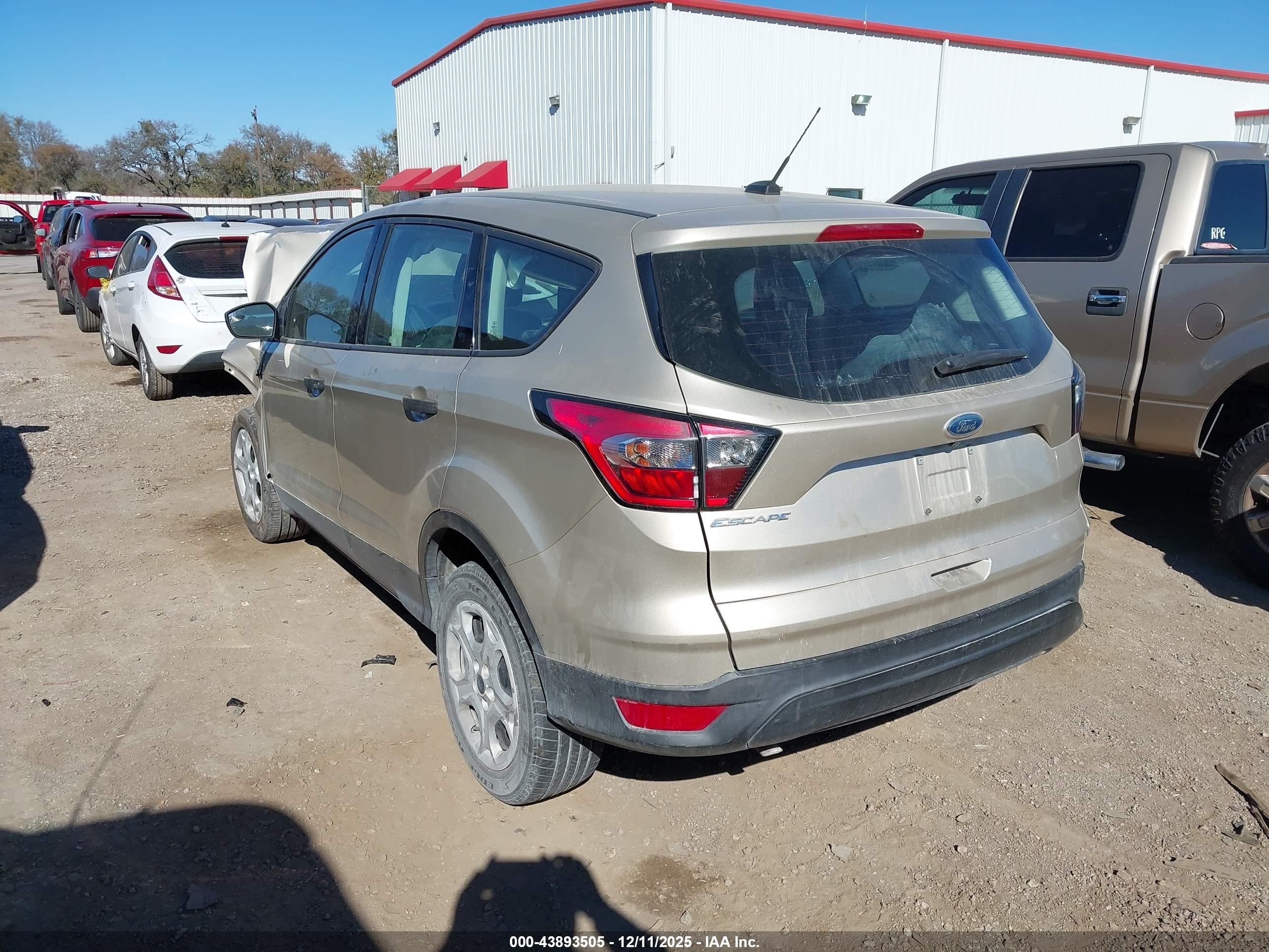 FORD ESCAPE image 3