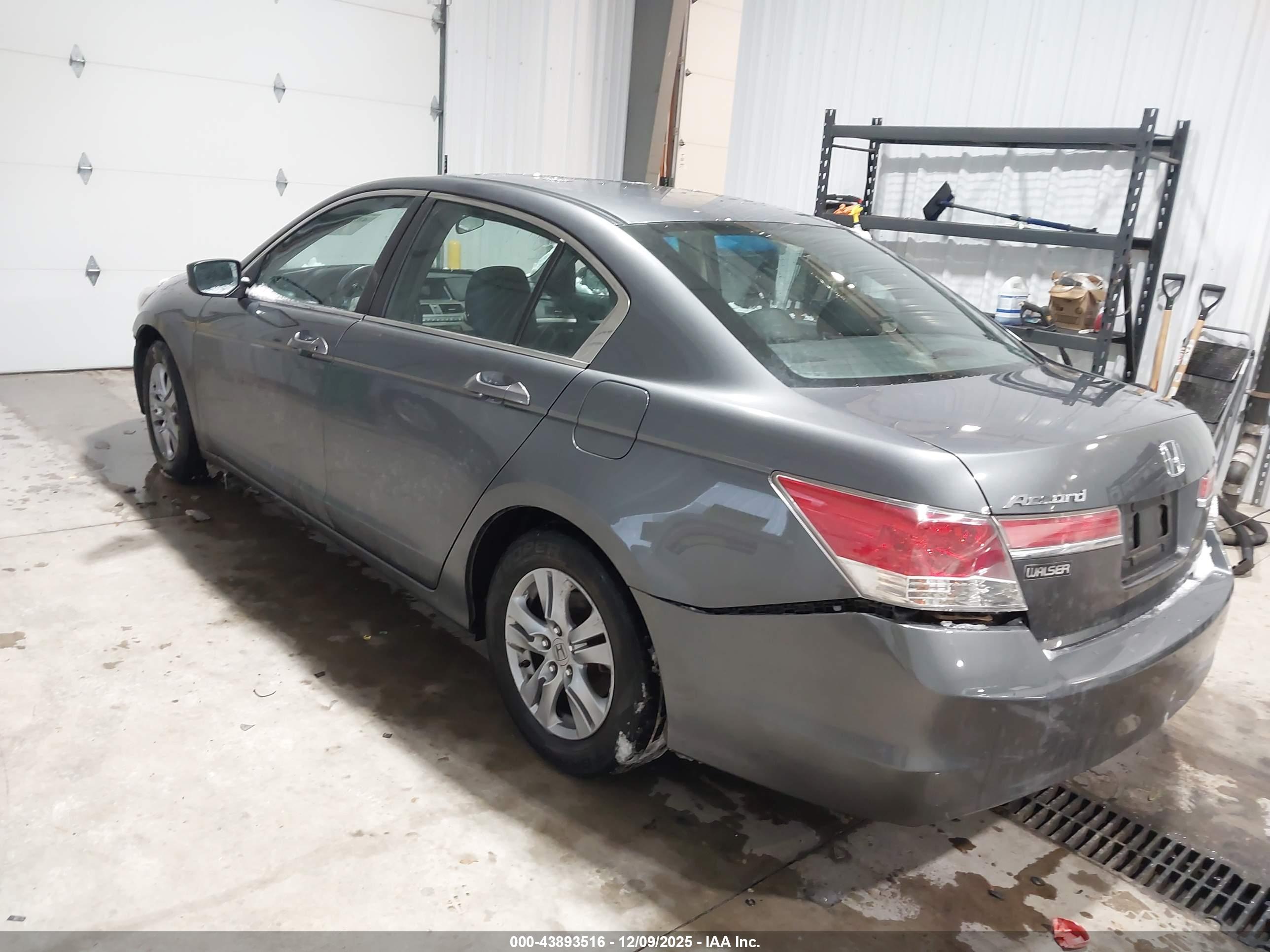 HONDA ACCORD image 3