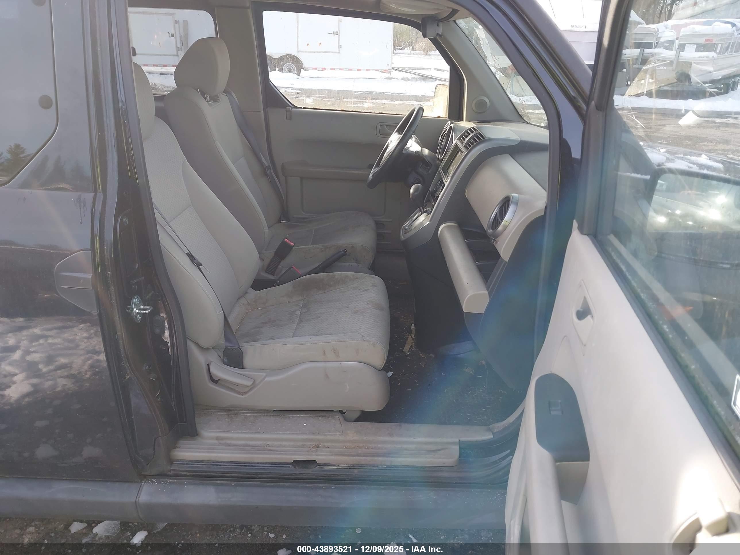 HONDA ELEMENT image 5