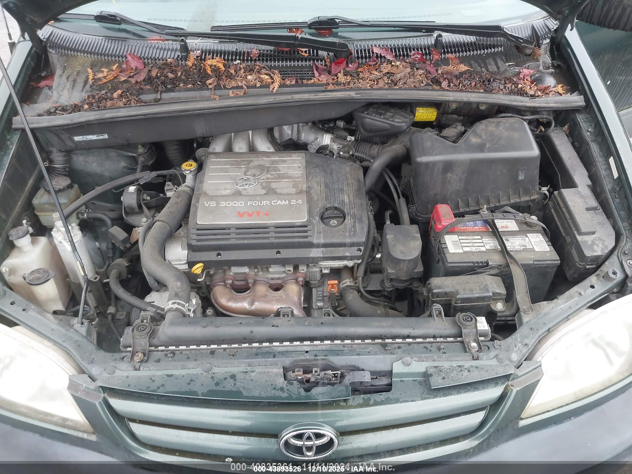 TOYOTA SIENNA image 10