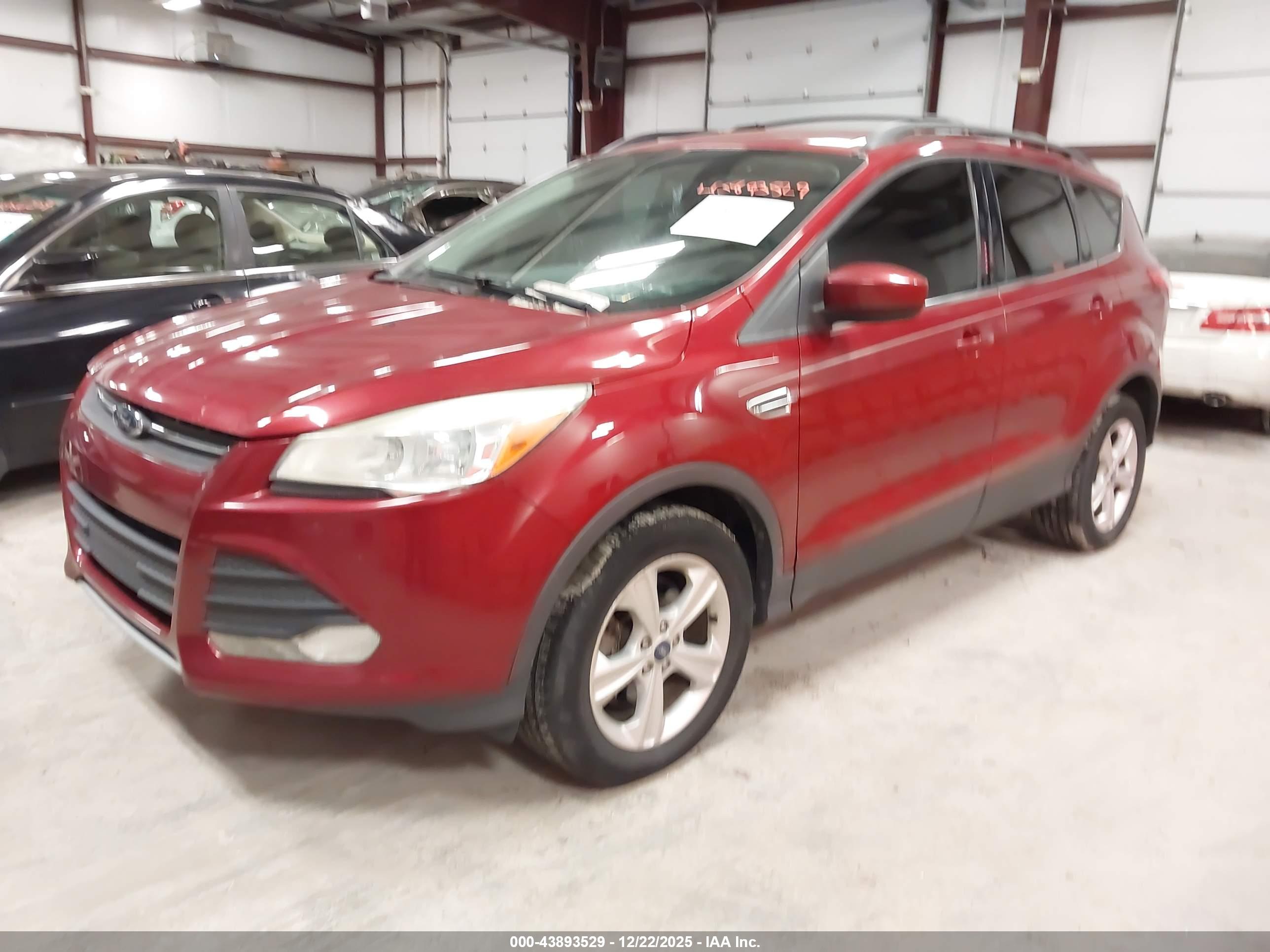 FORD ESCAPE image 2