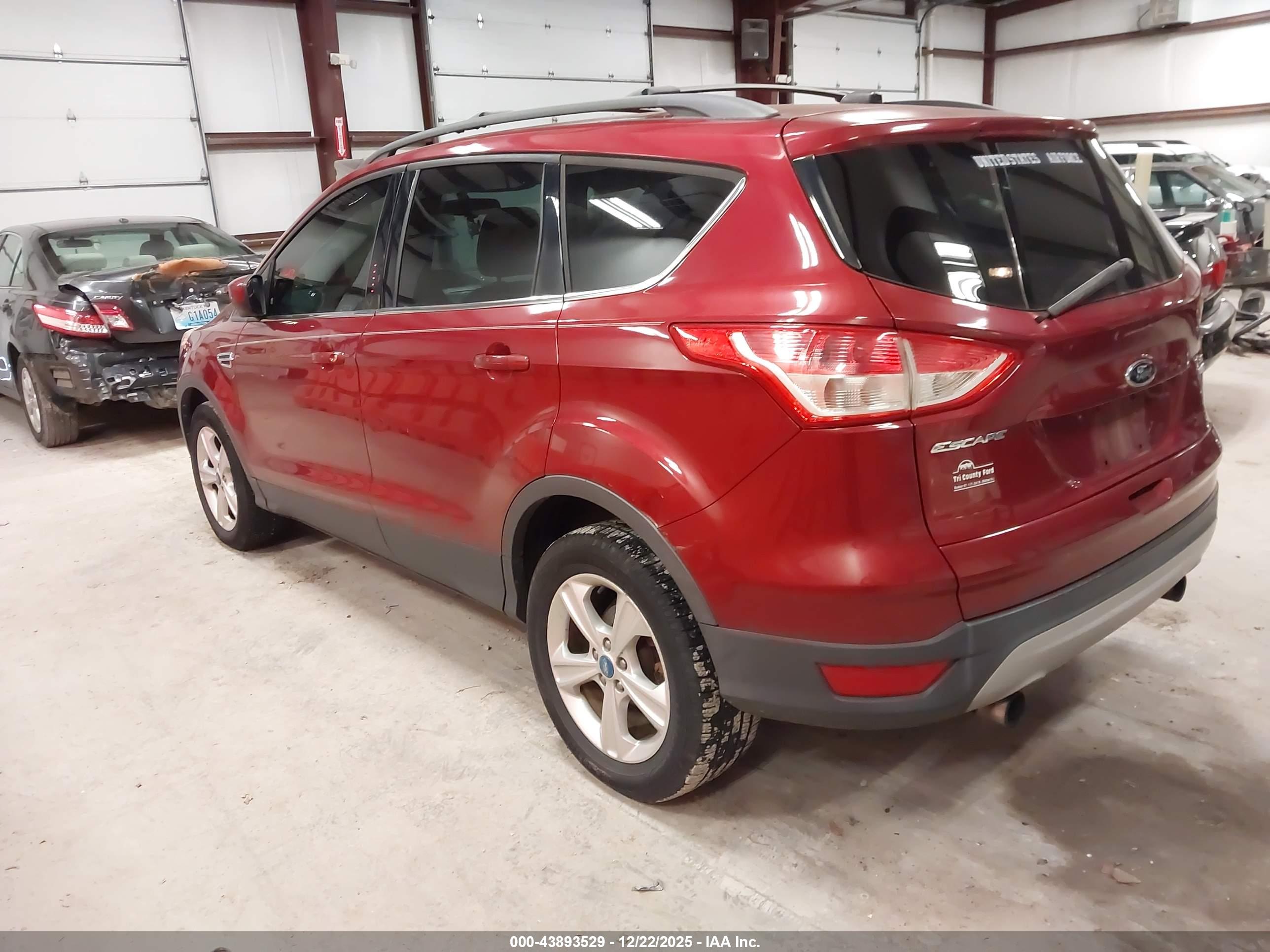 FORD ESCAPE image 3