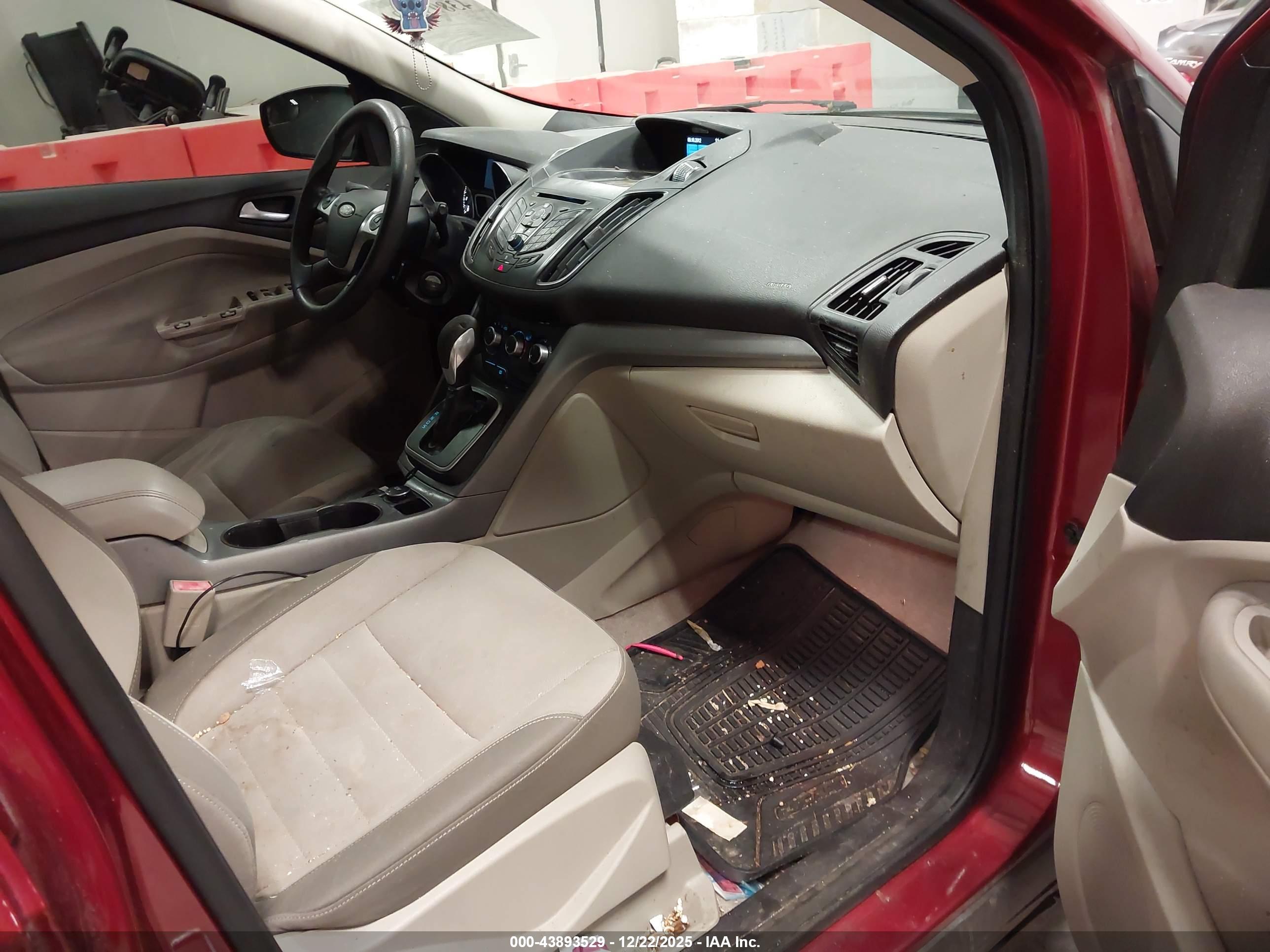 FORD ESCAPE image 5