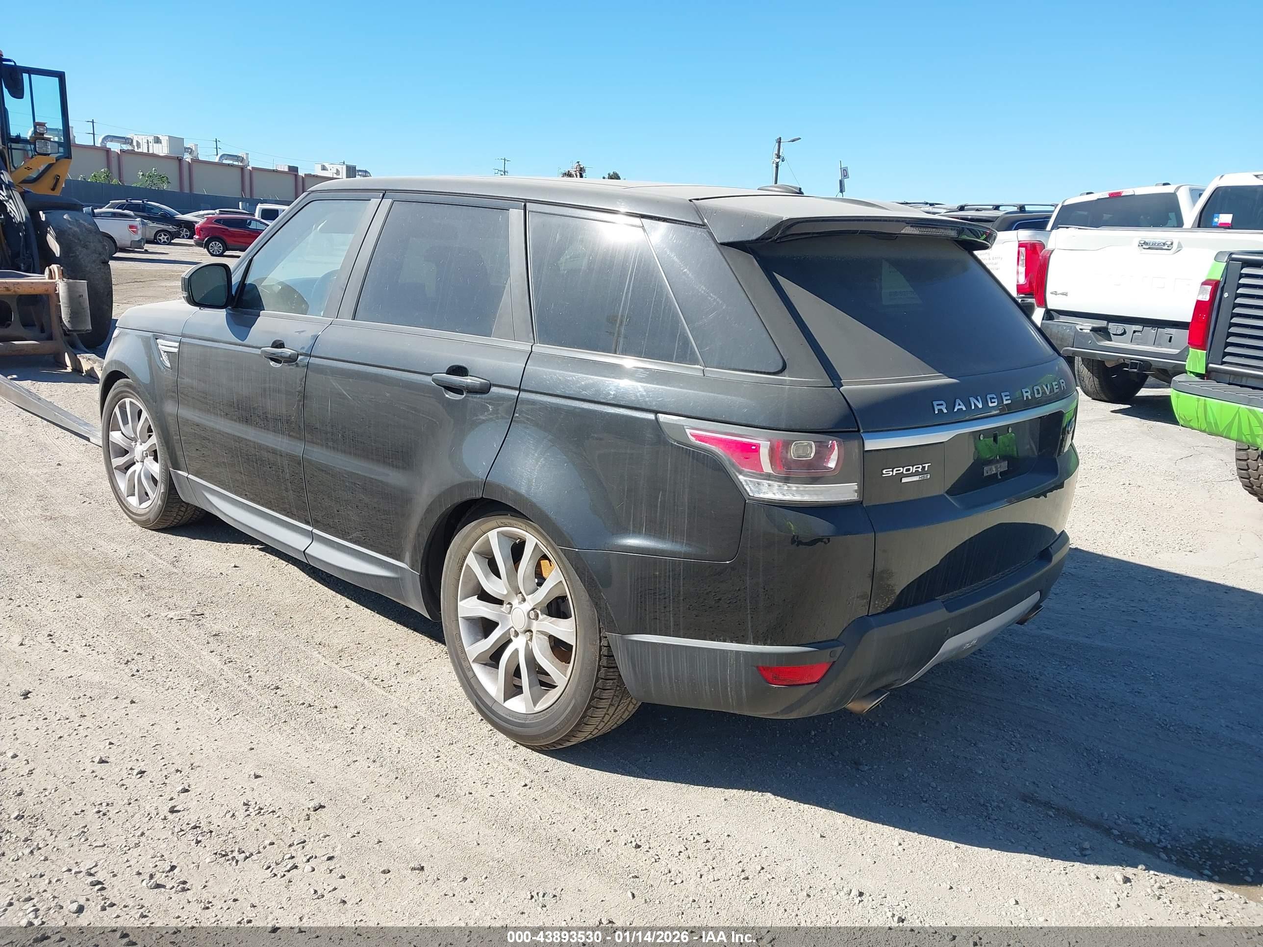 LAND ROVER image 3