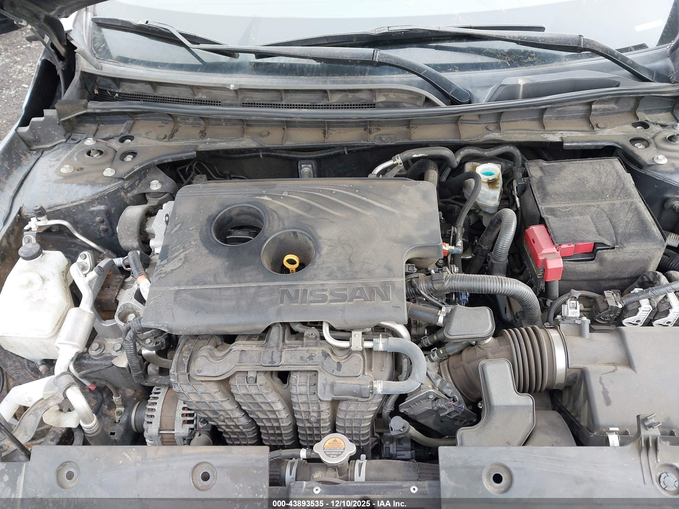 NISSAN ALTIMA image 10