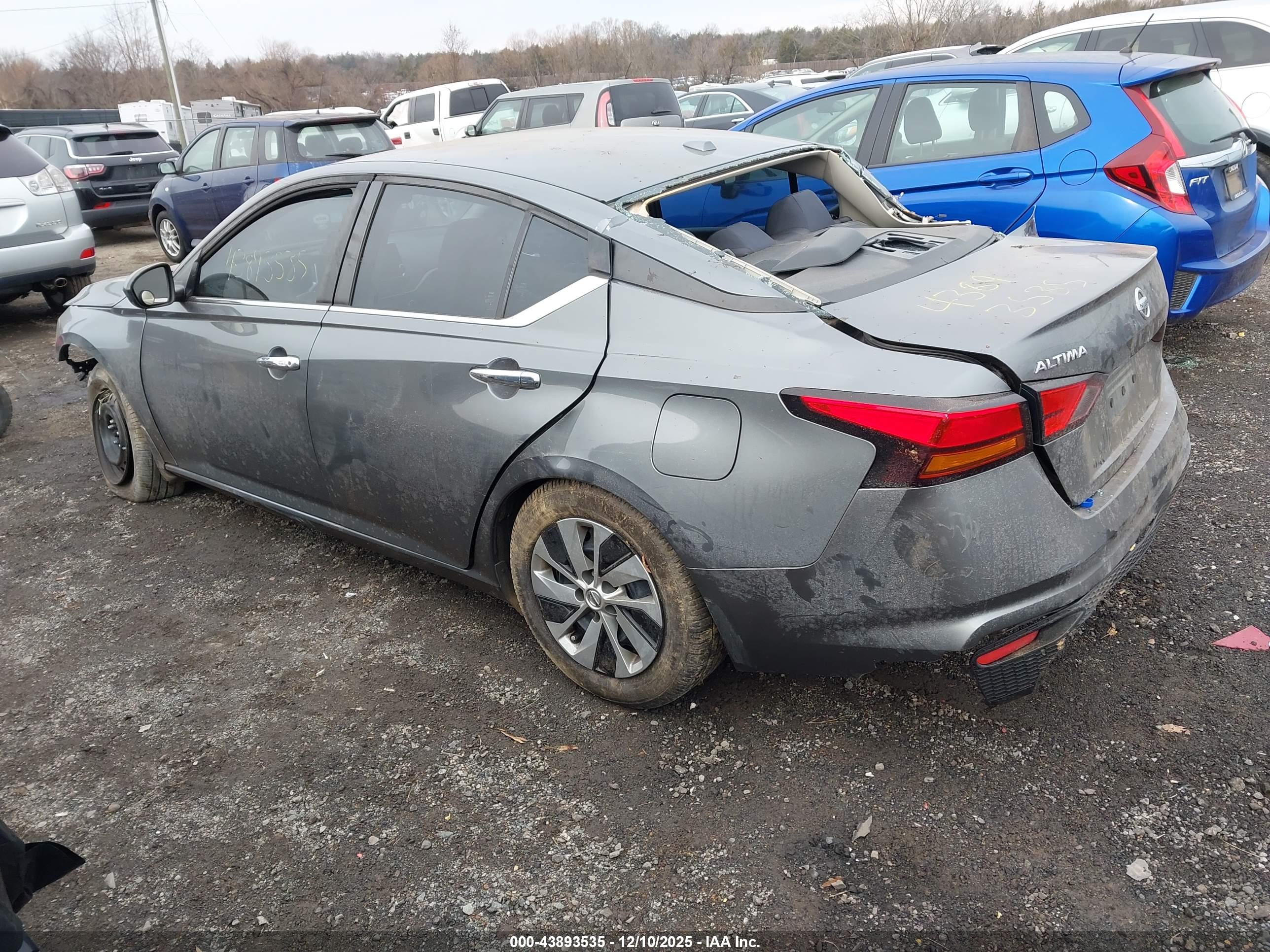 NISSAN ALTIMA image 3