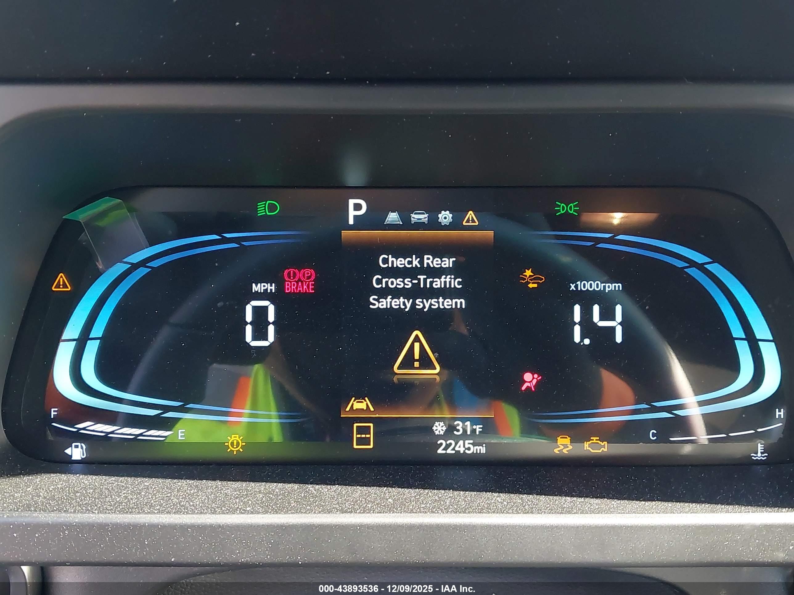 HYUNDAI ELANTRA image 7