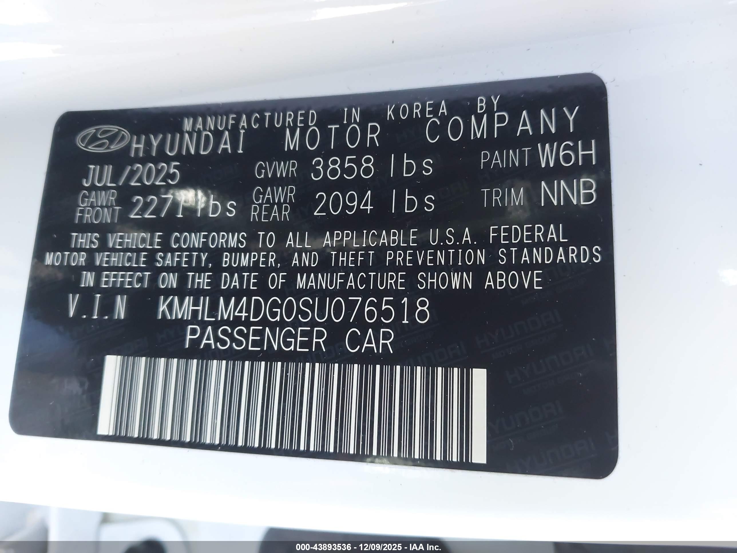 HYUNDAI ELANTRA image 9