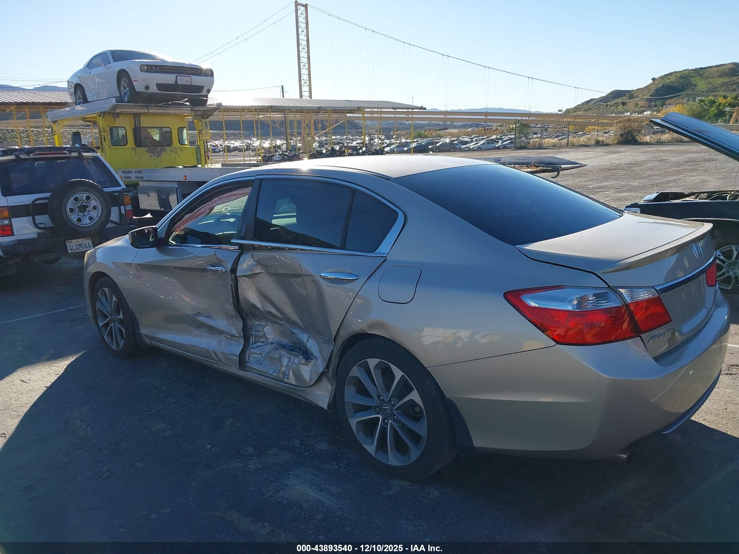 HONDA ACCORD image 3