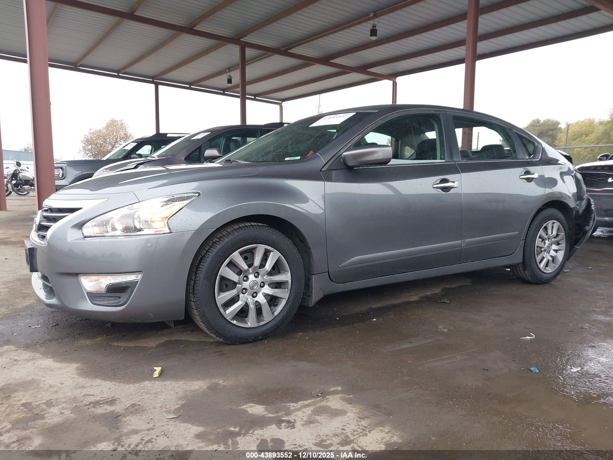 NISSAN ALTIMA image 2
