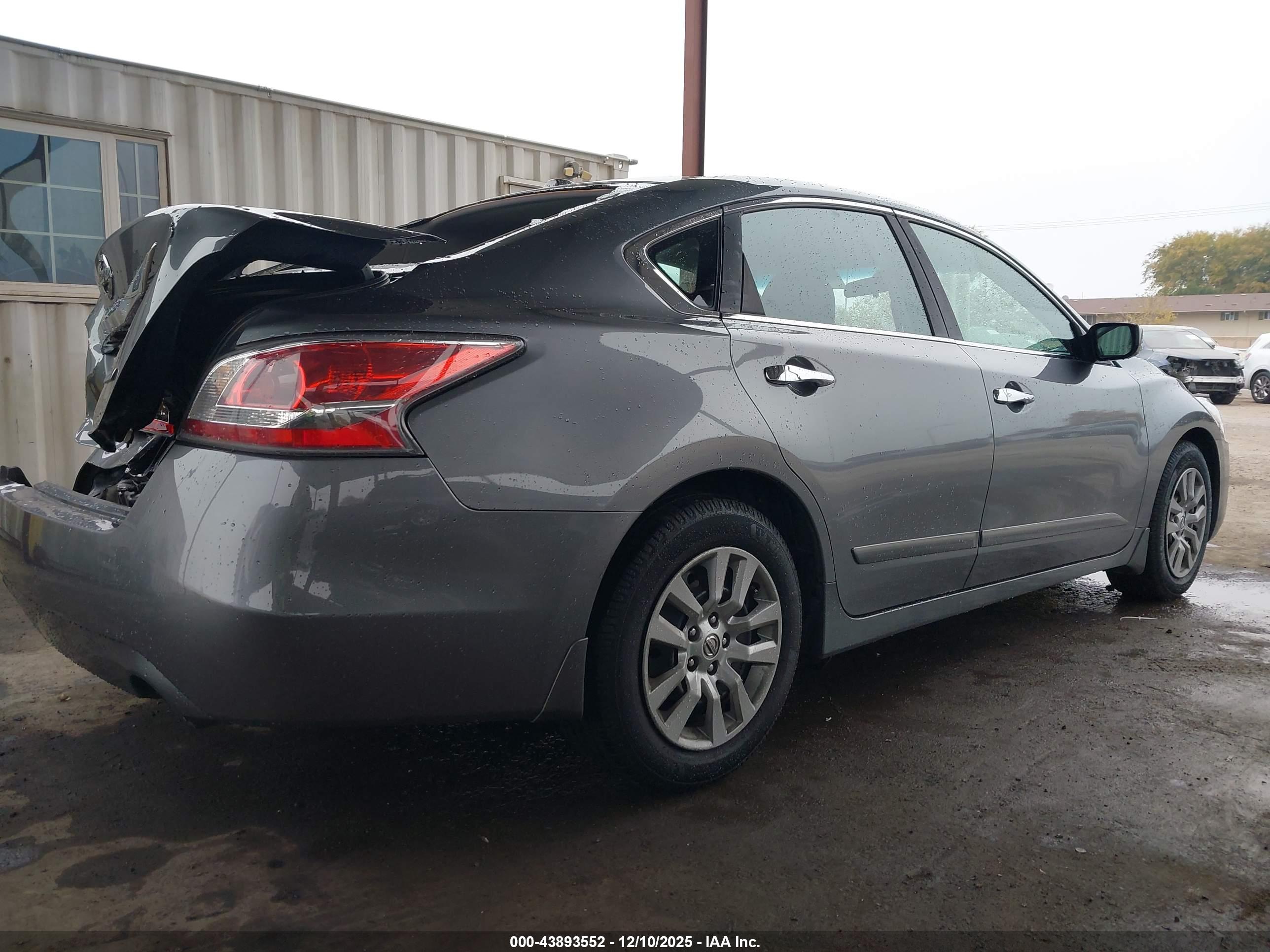 NISSAN ALTIMA image 4