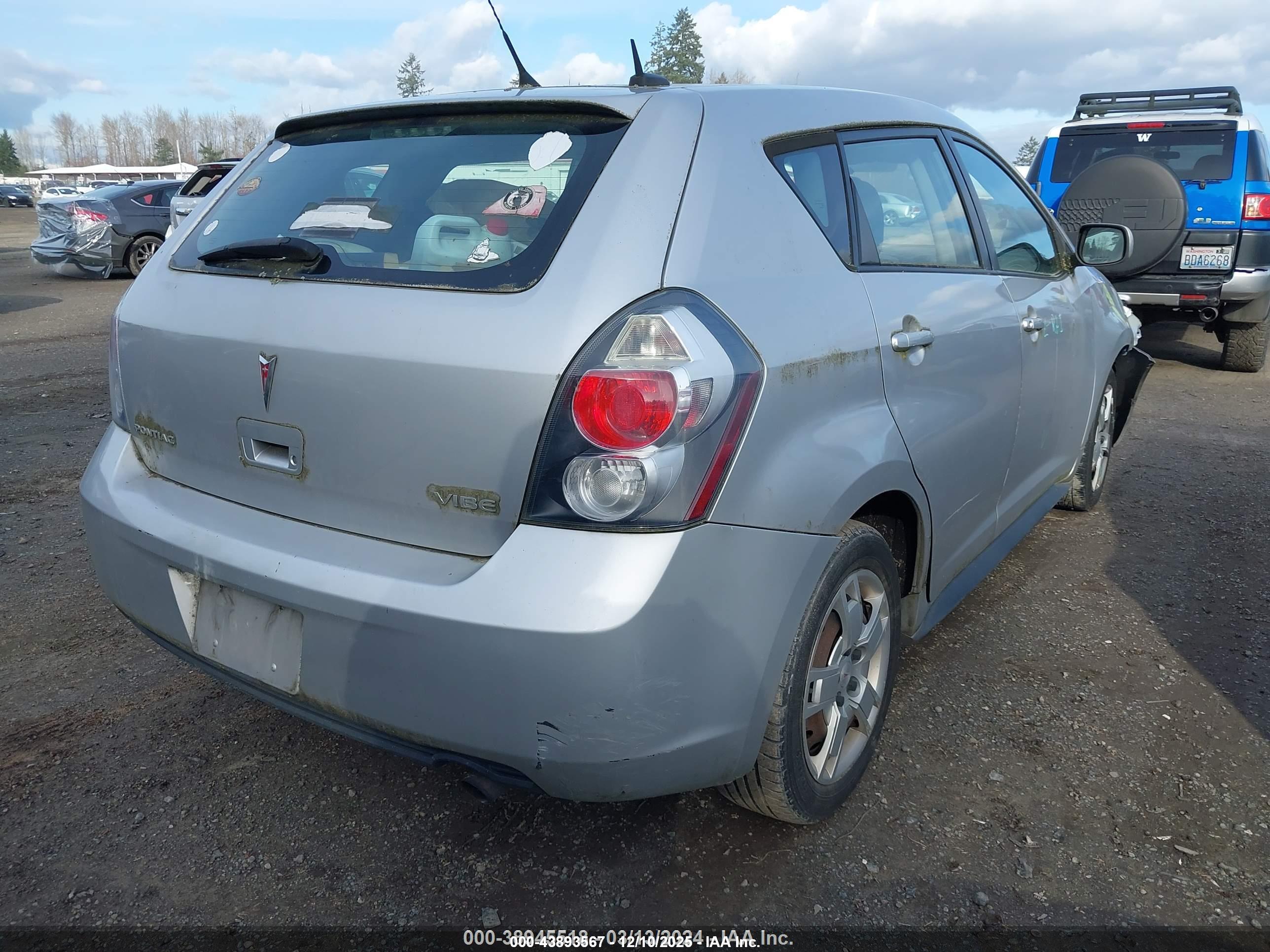 PONTIAC VIBE image 4