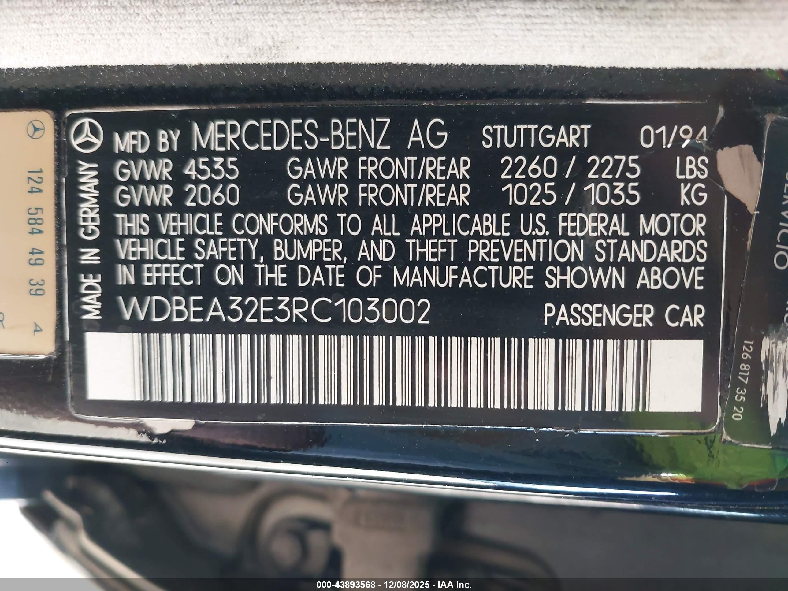 MERCEDES-BENZ E image 9