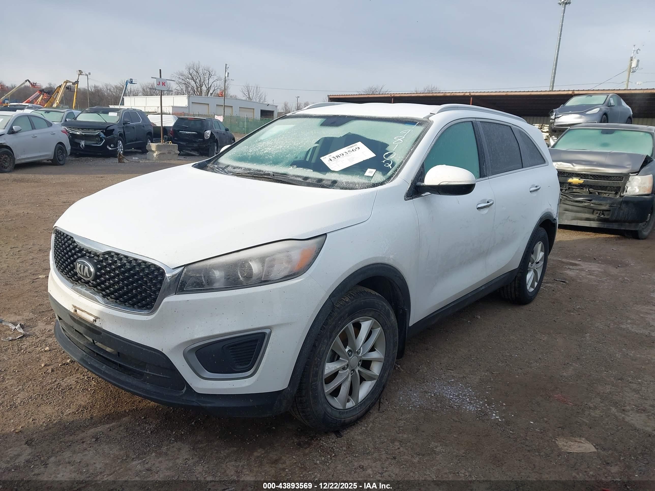 KIA SORENTO image 2