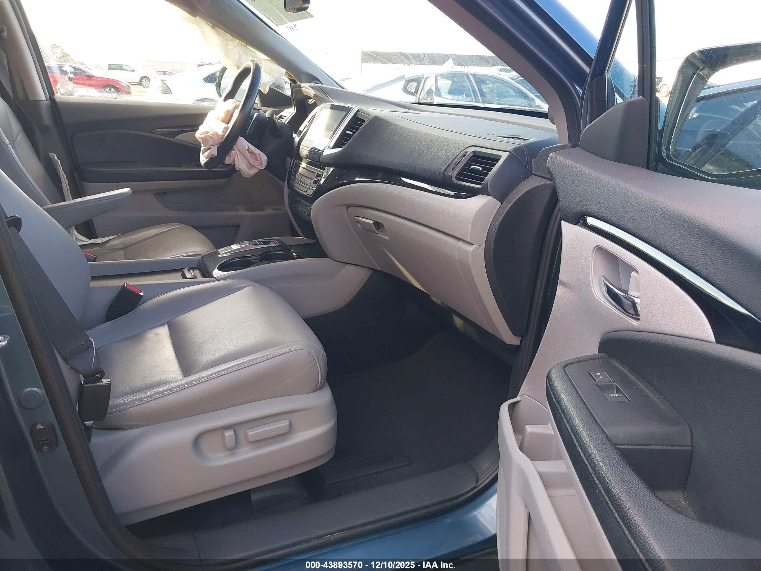 HONDA PILOT image 5