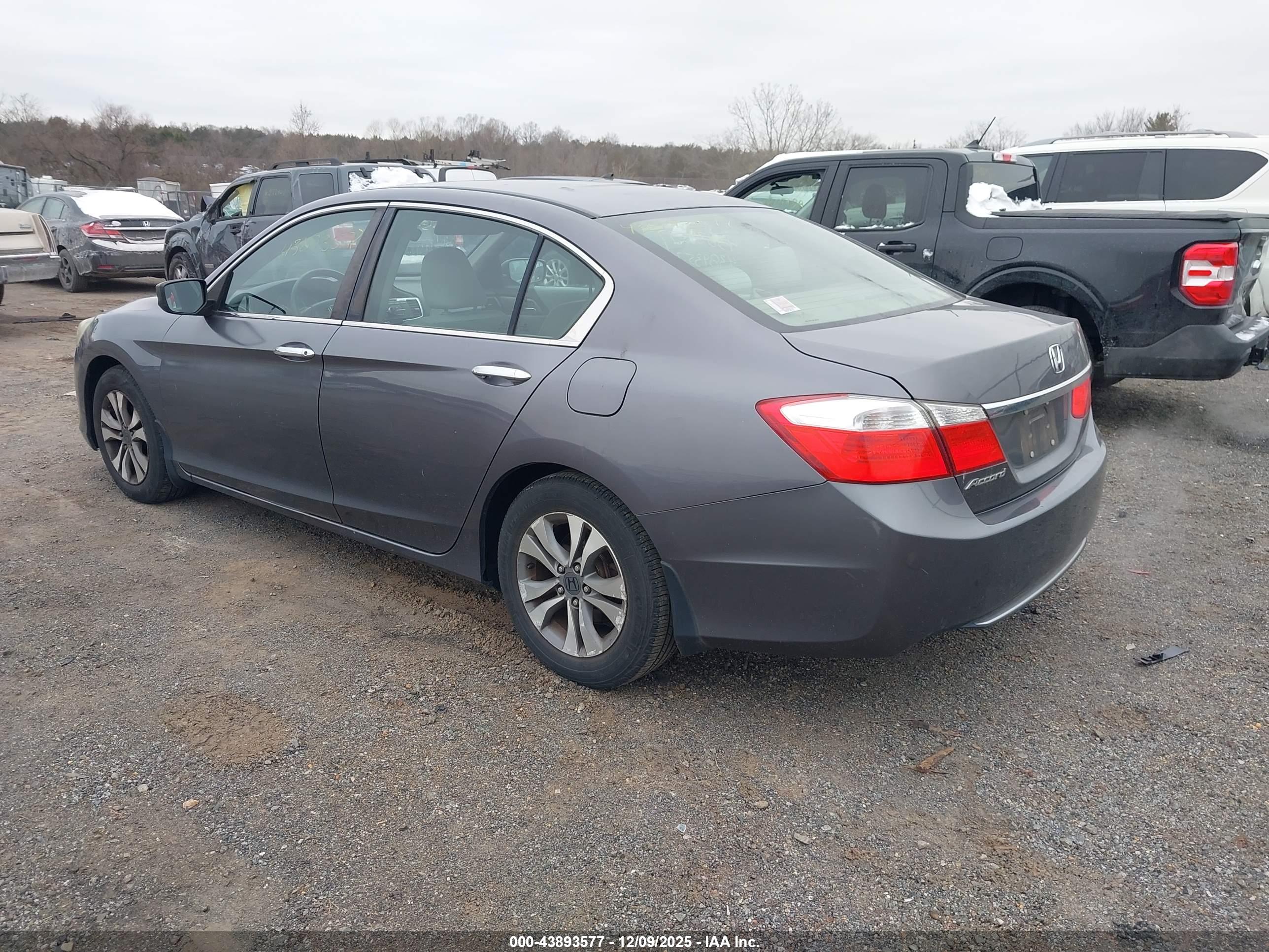 HONDA ACCORD image 3