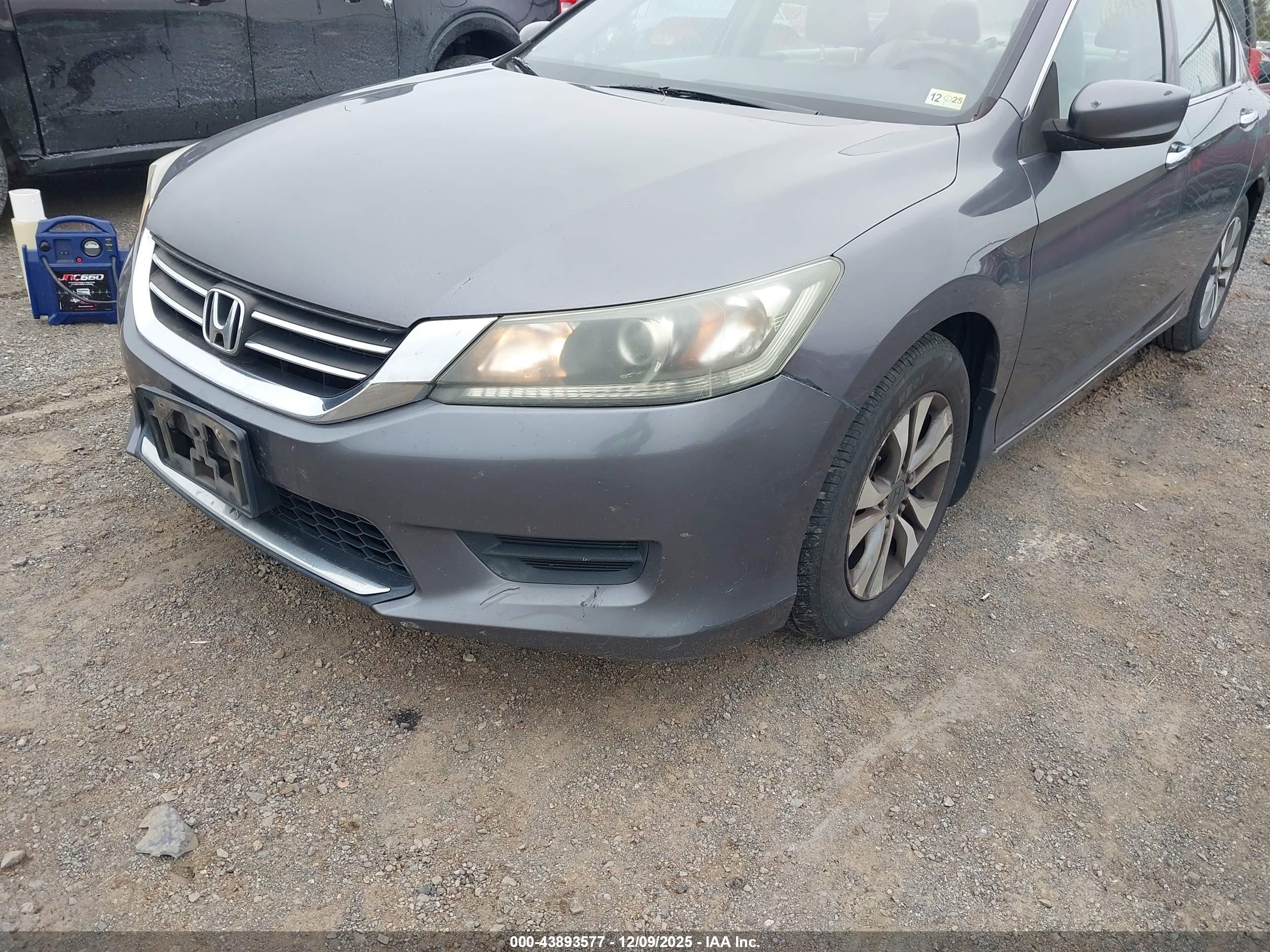 HONDA ACCORD image 6