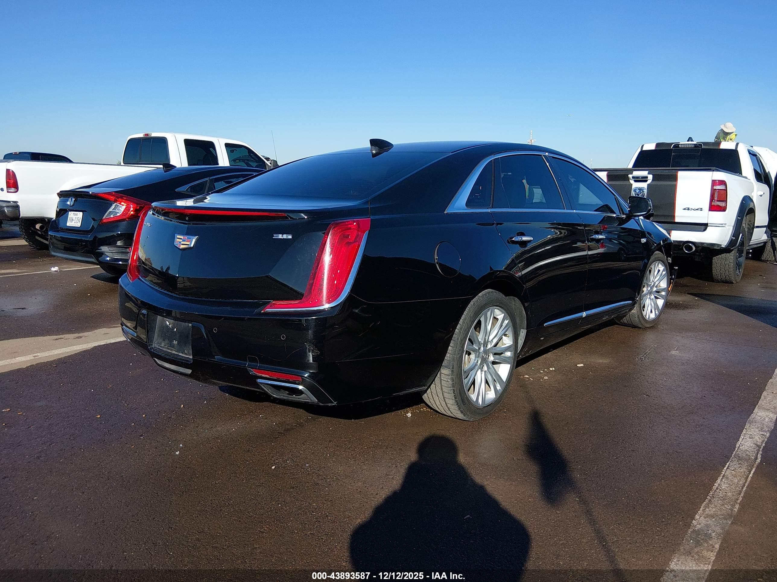 CADILLAC XTS image 4