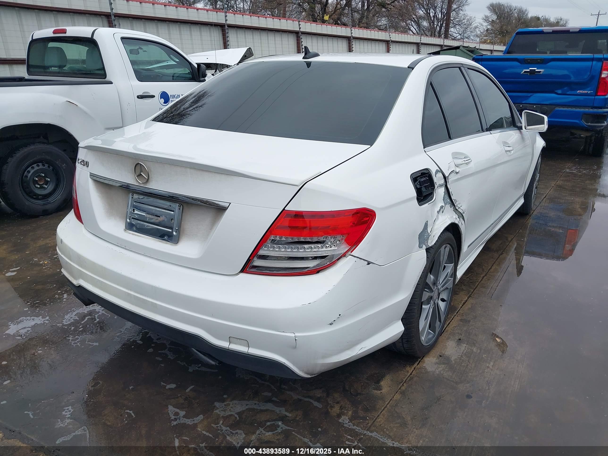 MERCEDES-BENZ C image 4