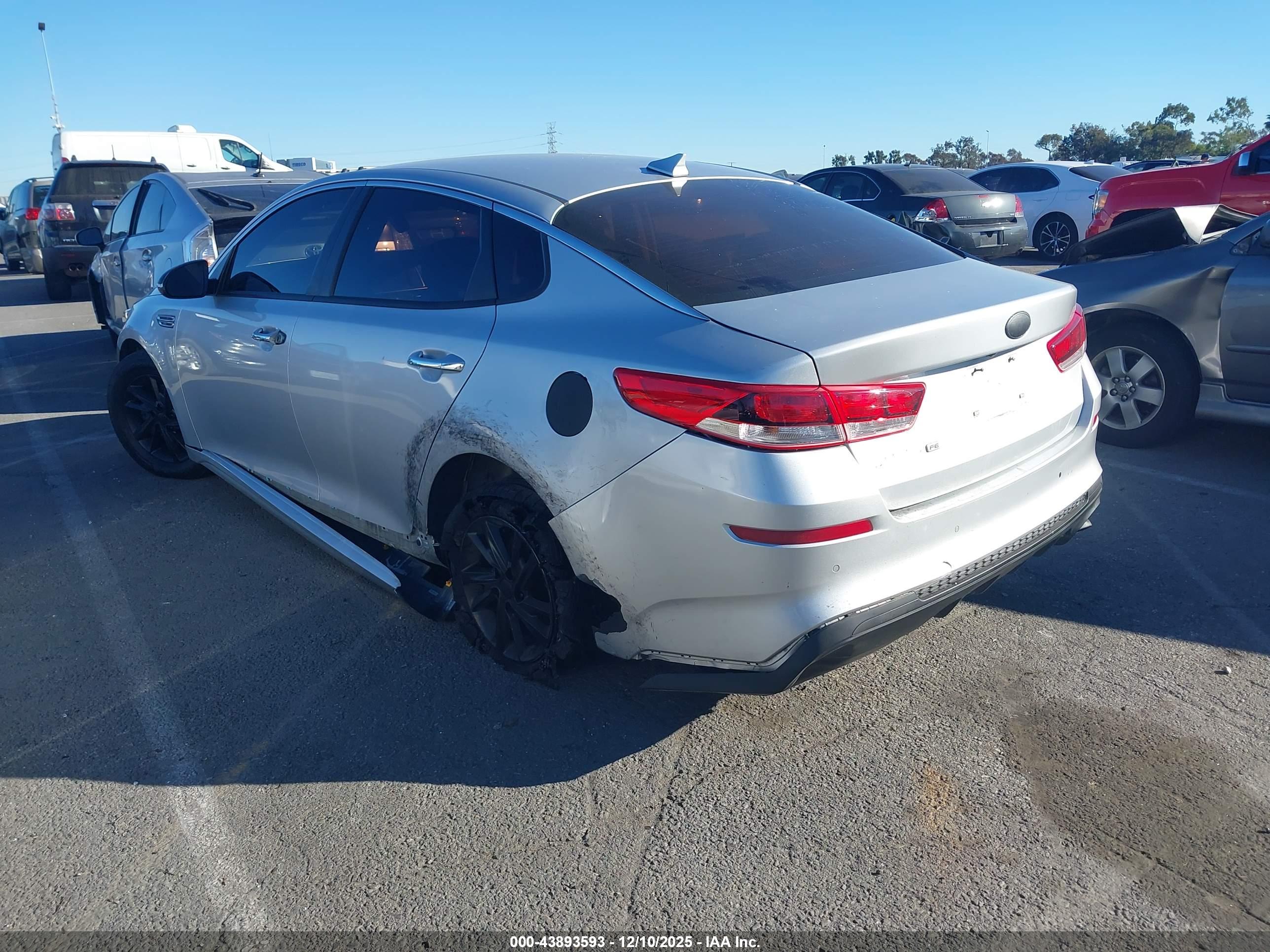 KIA OPTIMA image 3