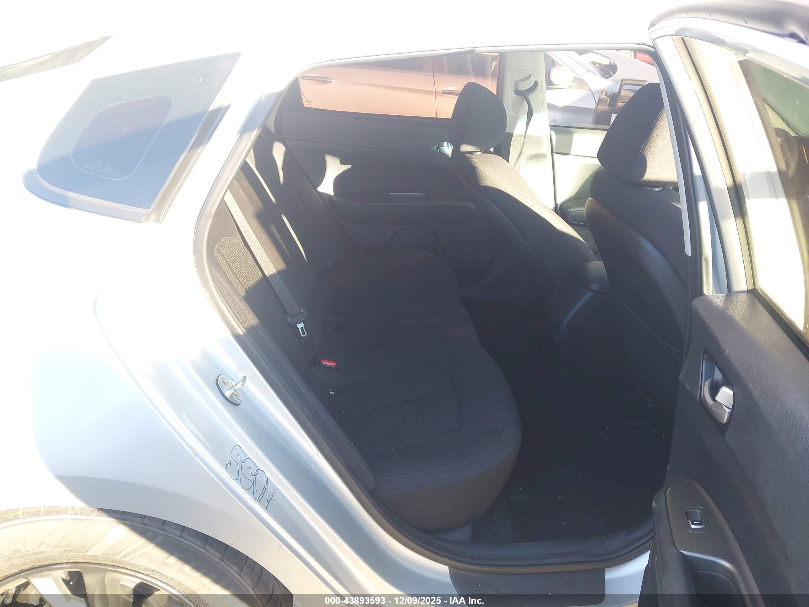 KIA OPTIMA image 8