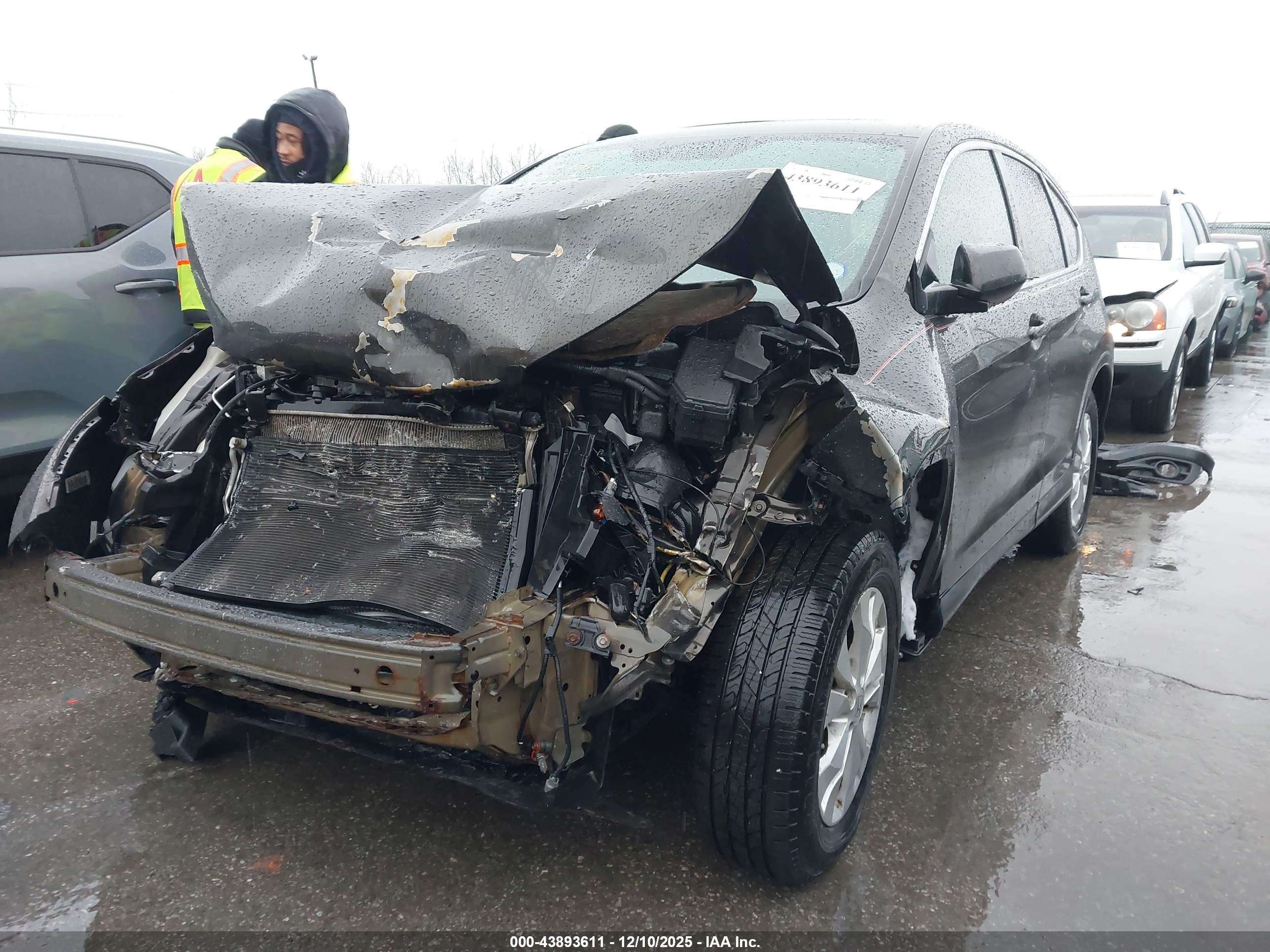 HONDA CR-V image 2