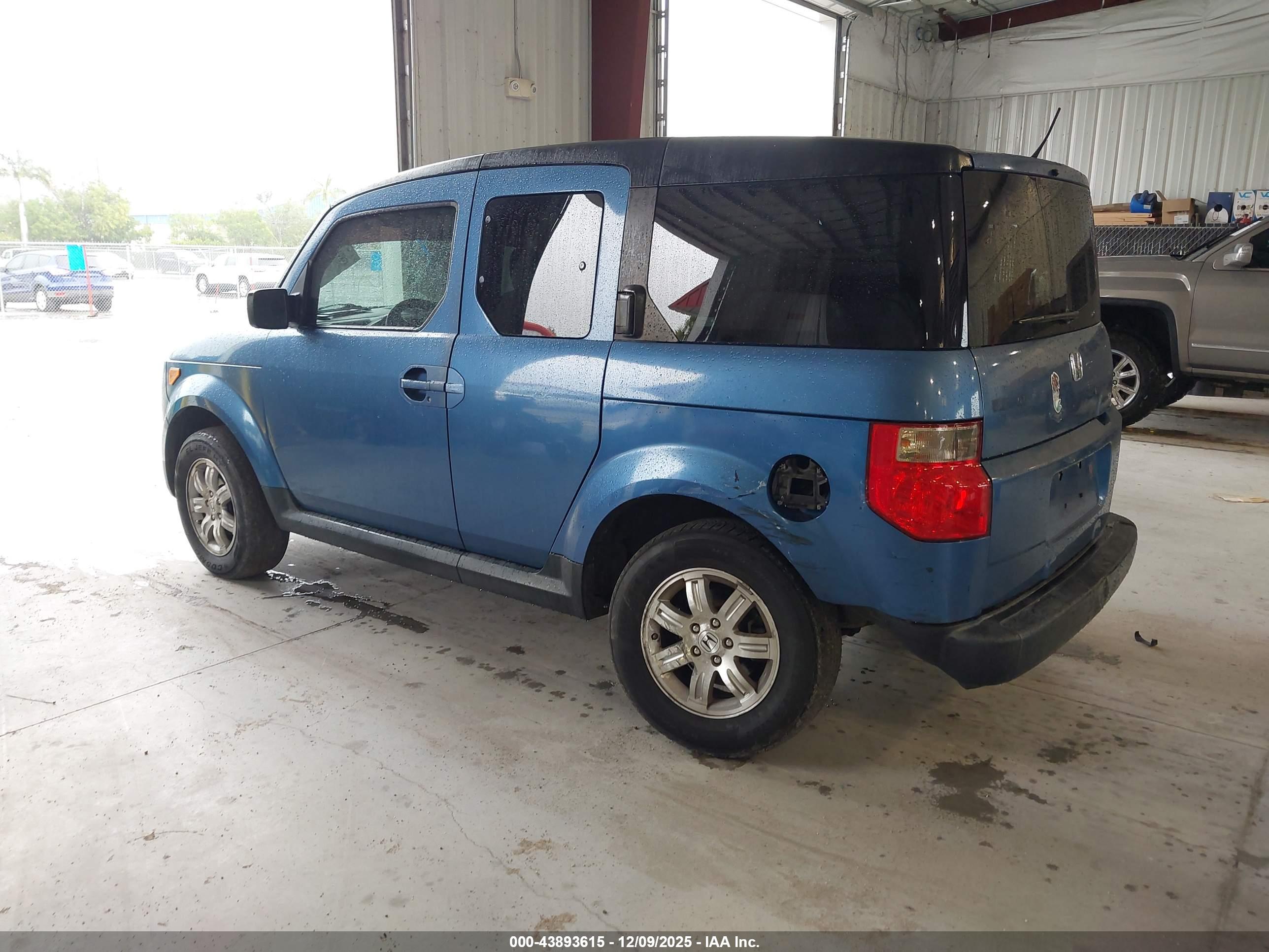 HONDA ELEMENT image 3