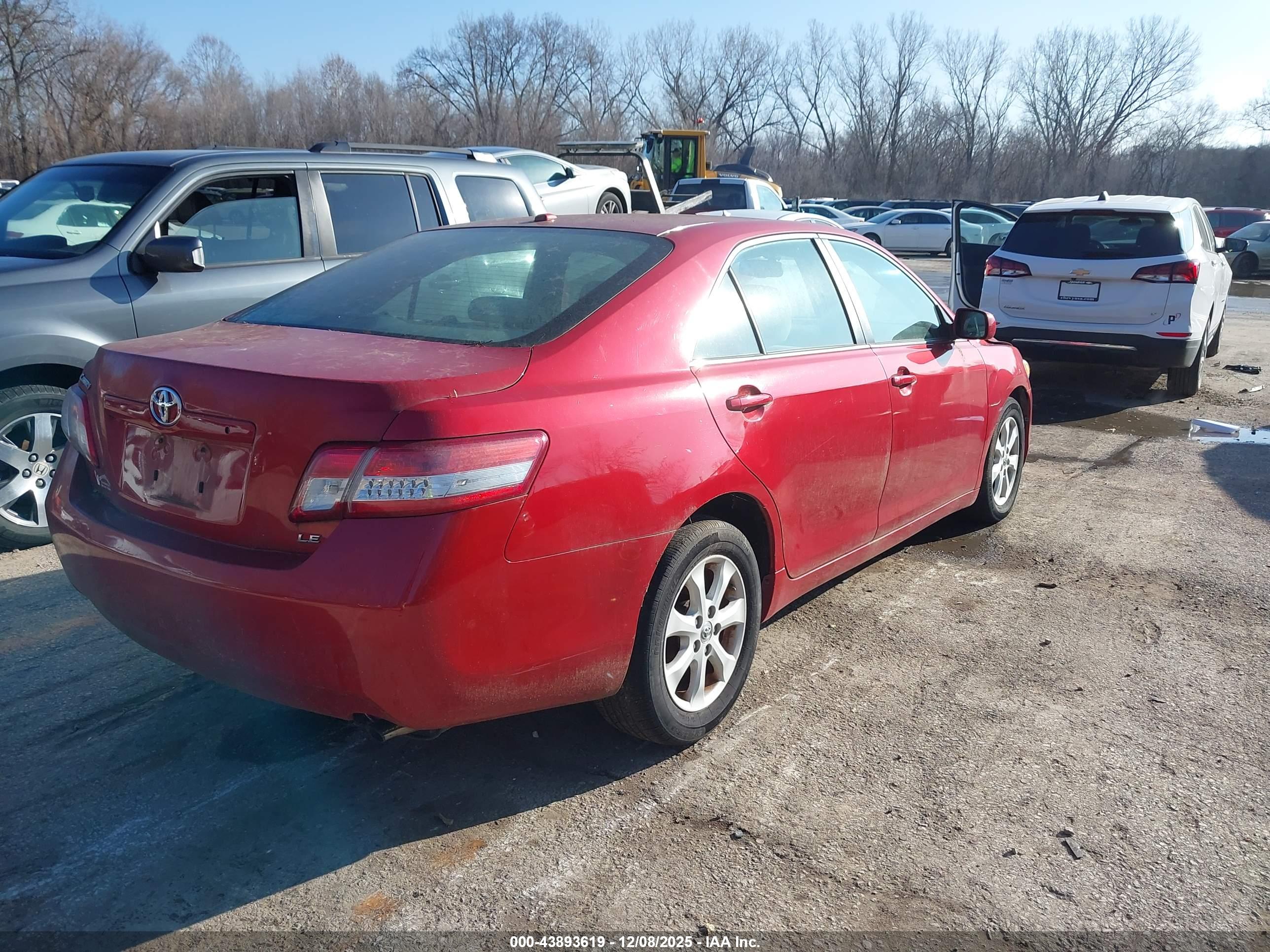 TOYOTA CAMRY image 4