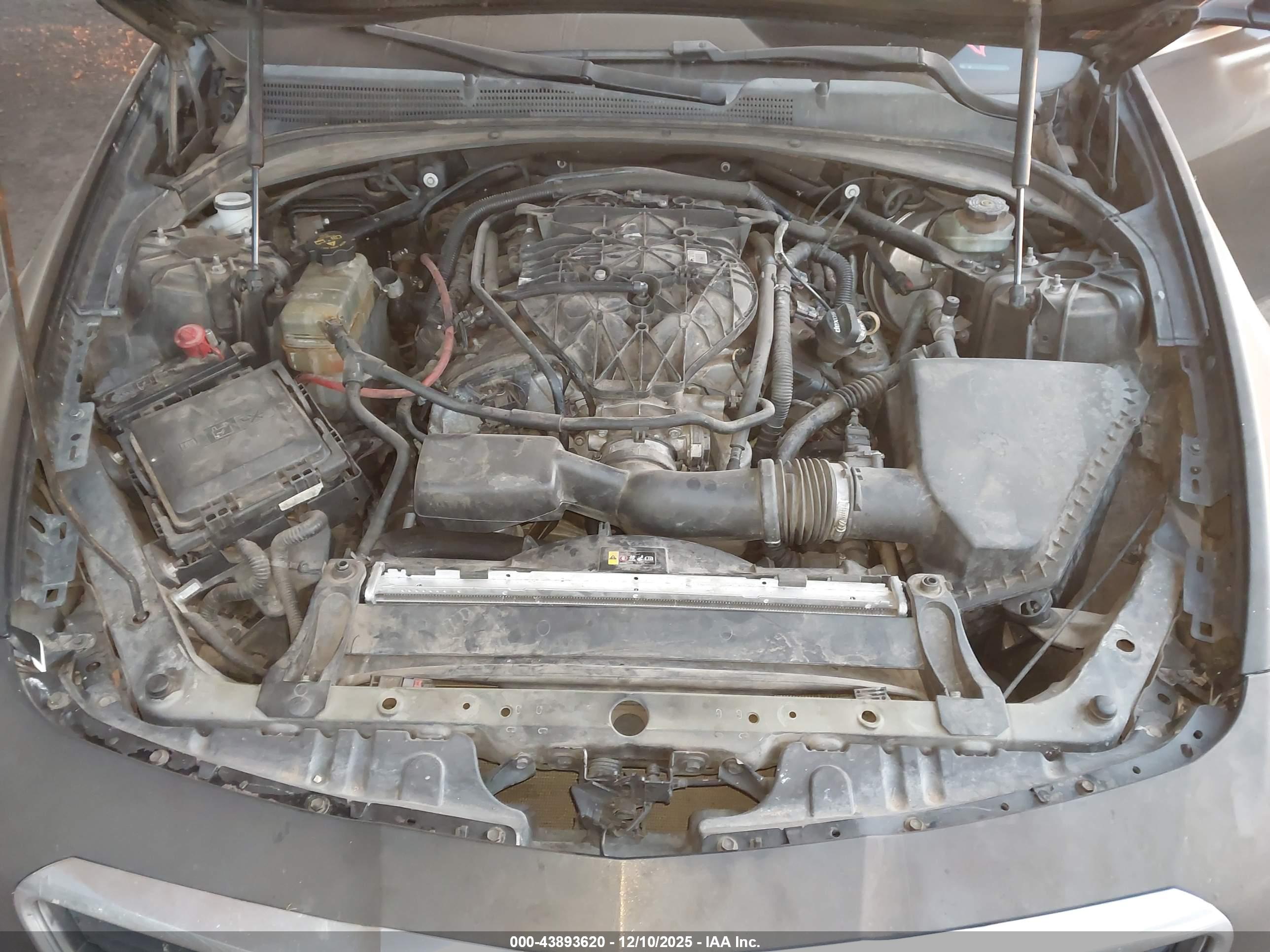 CADILLAC CTS image 10