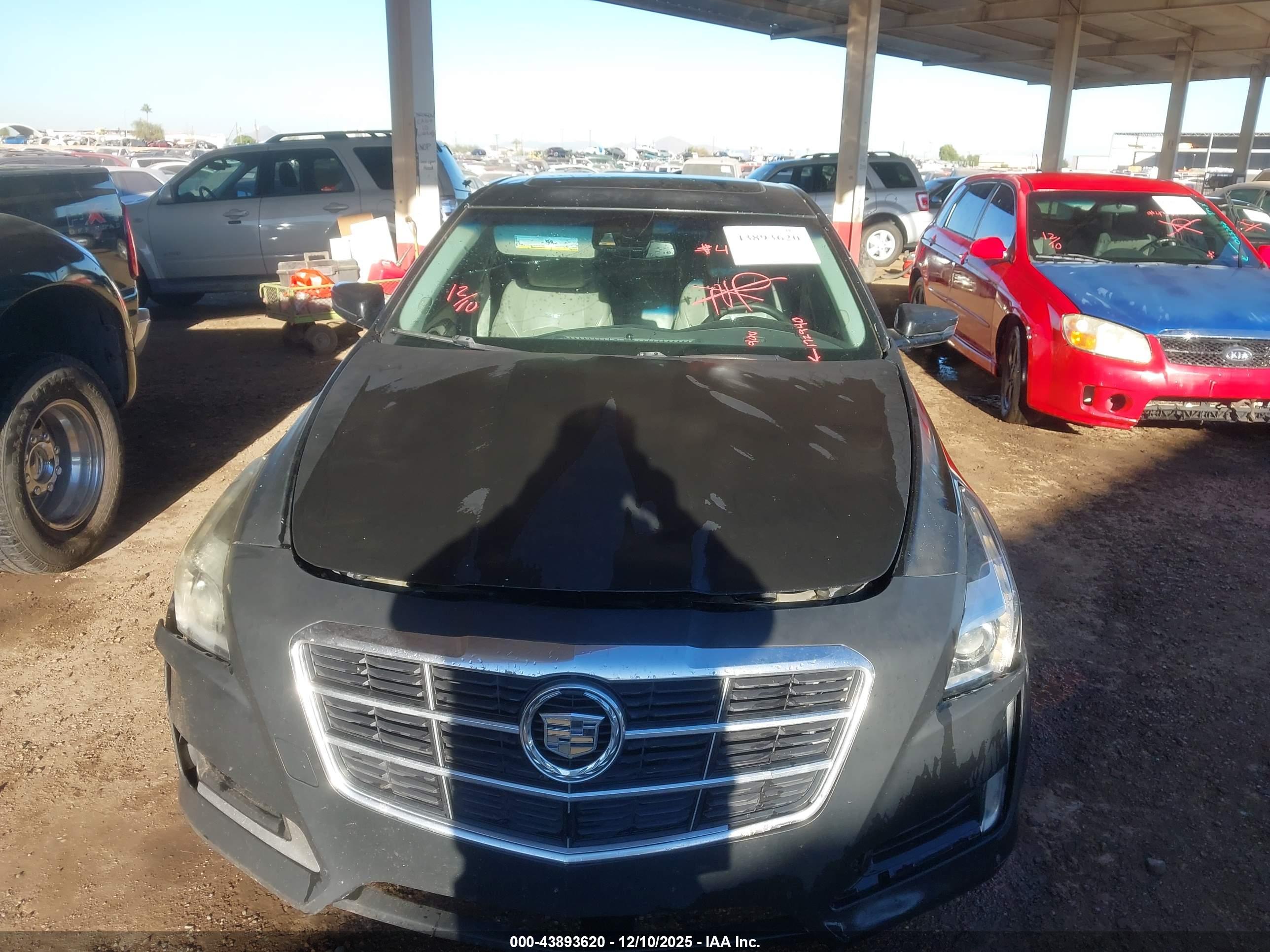 CADILLAC CTS image 6