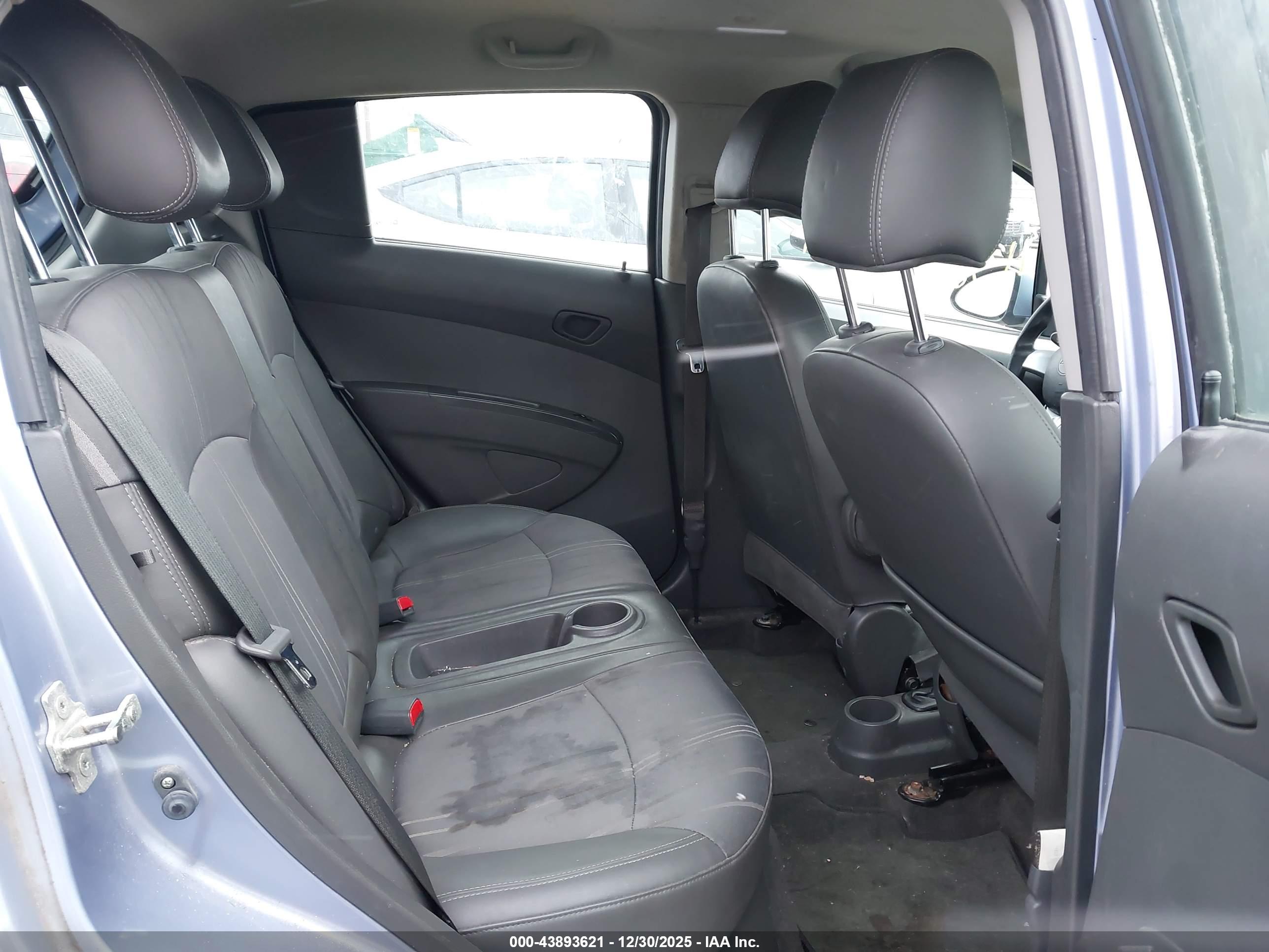 CHEVROLET SPARK image 8
