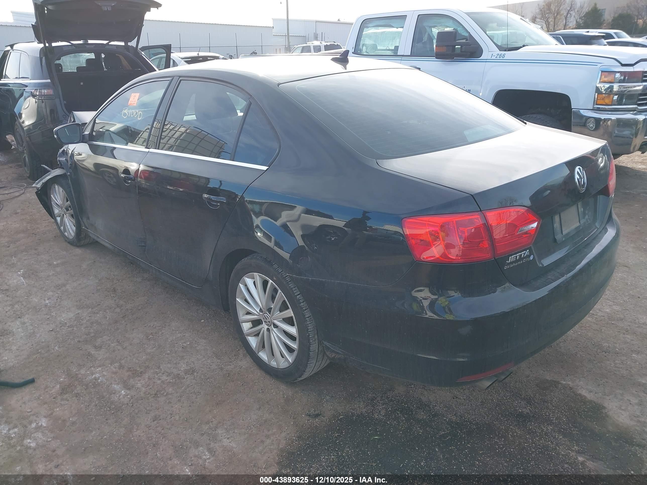 VOLKSWAGEN JETTA image 3