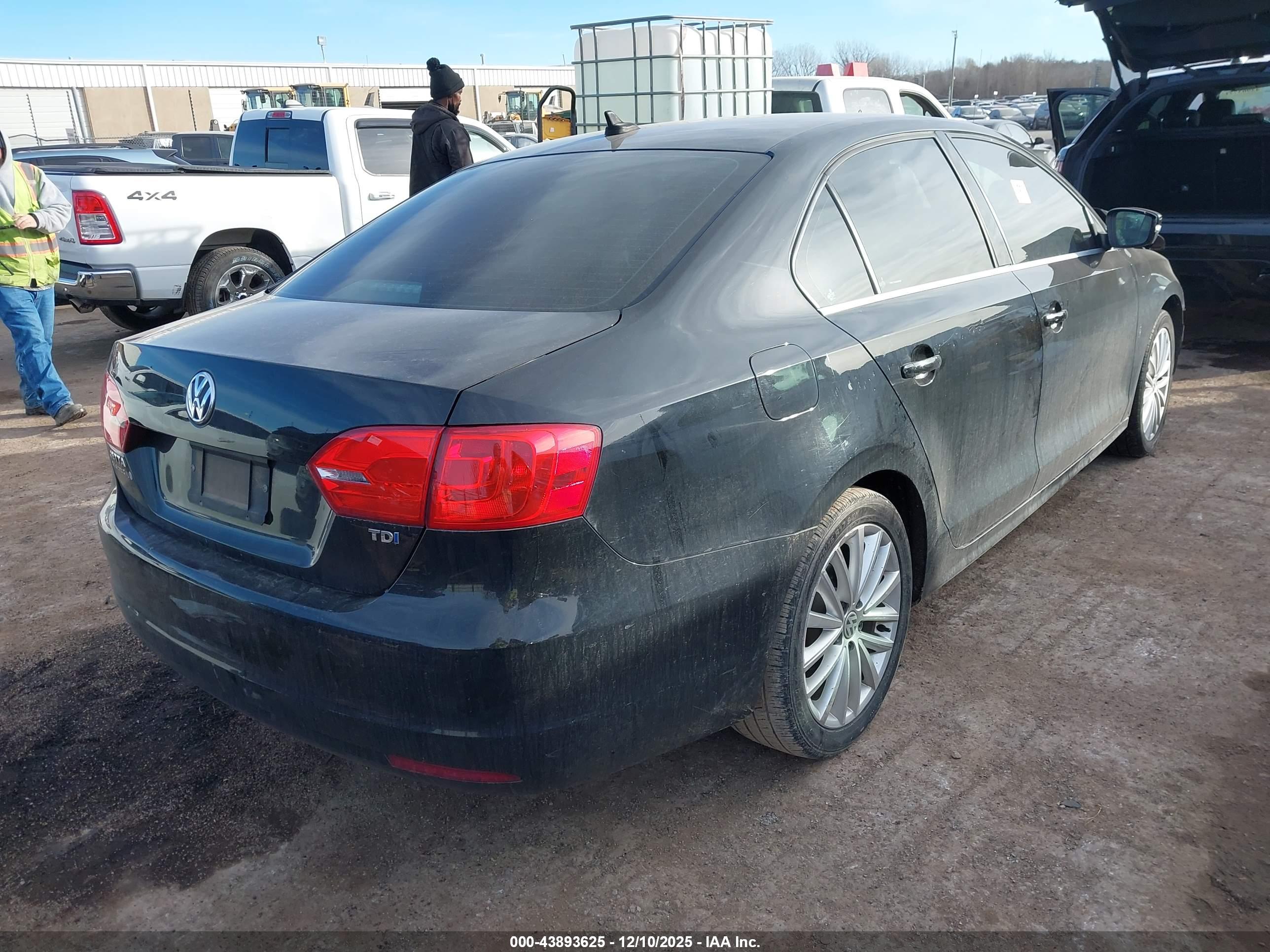 VOLKSWAGEN JETTA image 4