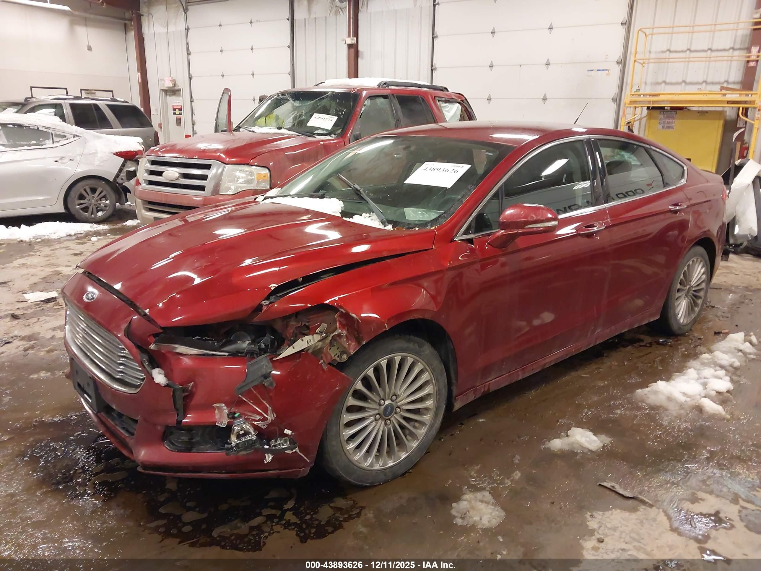 FORD FUSION image 2