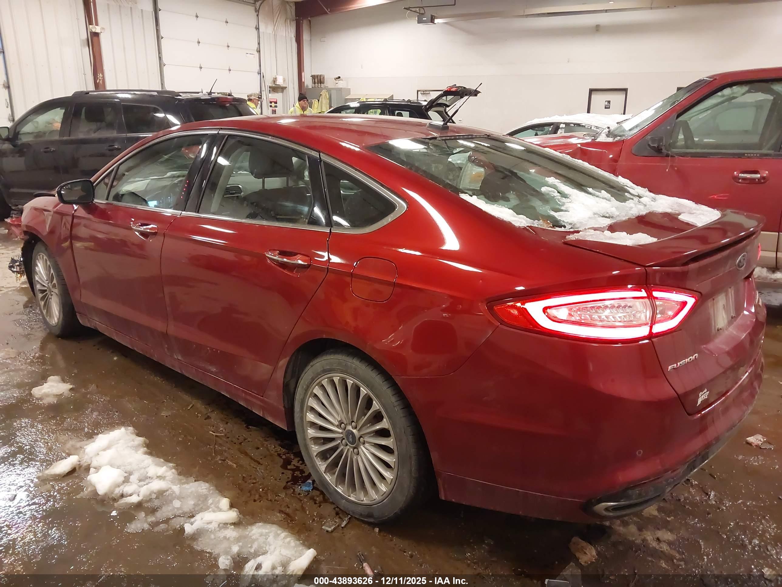 FORD FUSION image 3