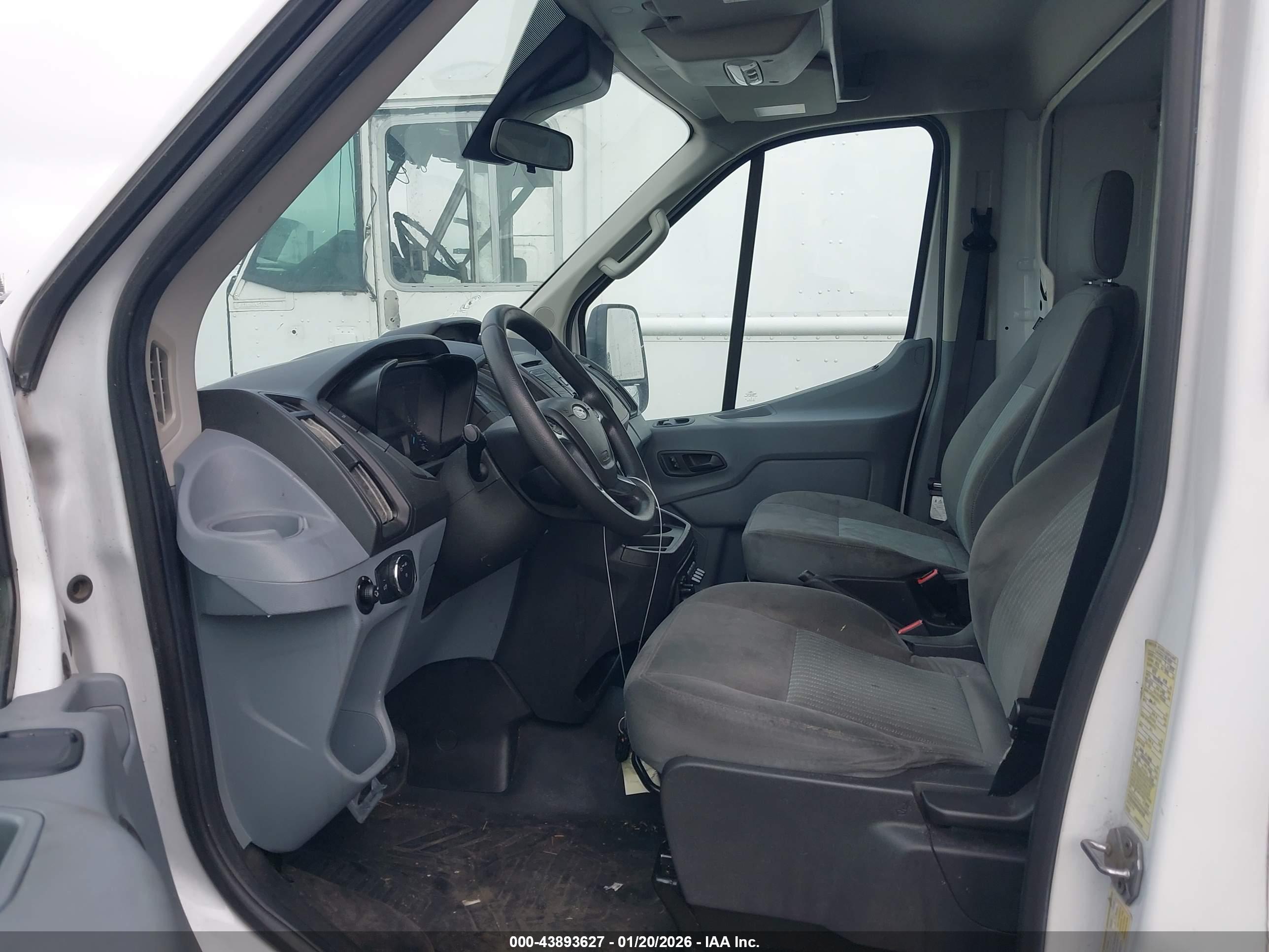 FORD TRANSIT-350 image 7