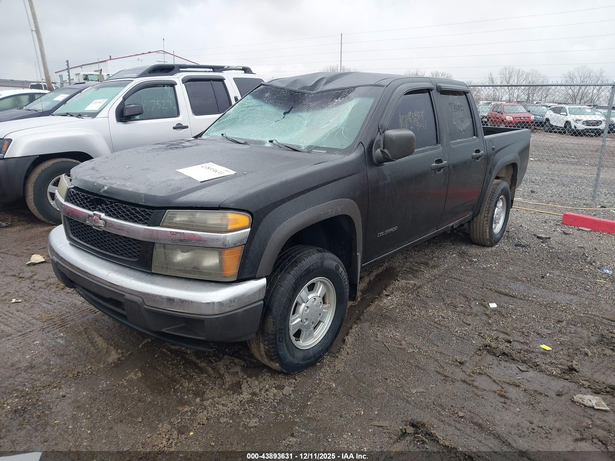 CHEVROLET COLORADO image 2