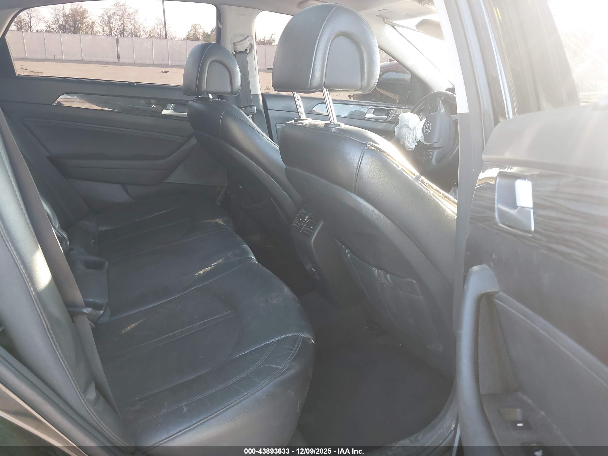 HYUNDAI SONATA image 8