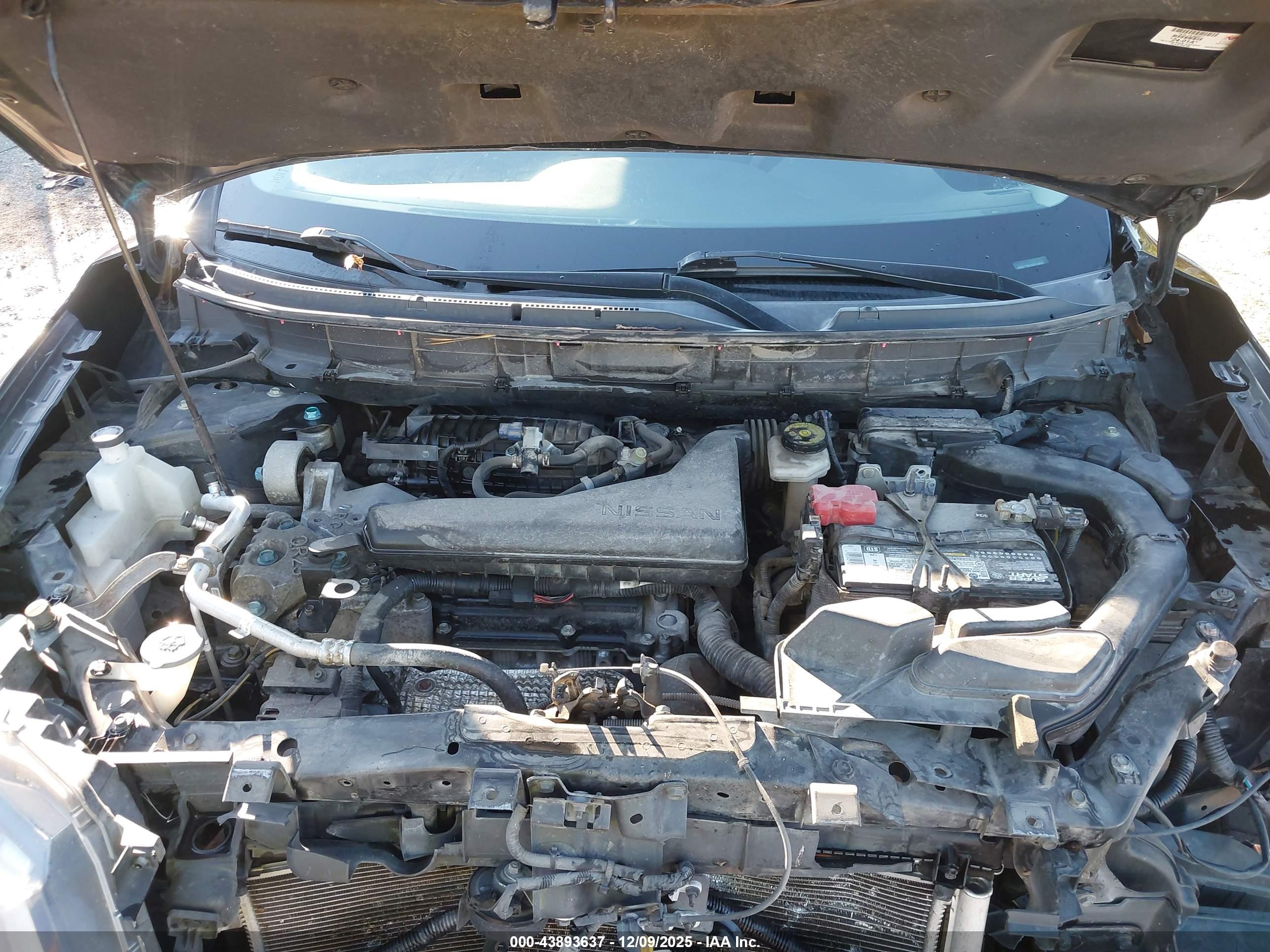 NISSAN ROGUE image 10