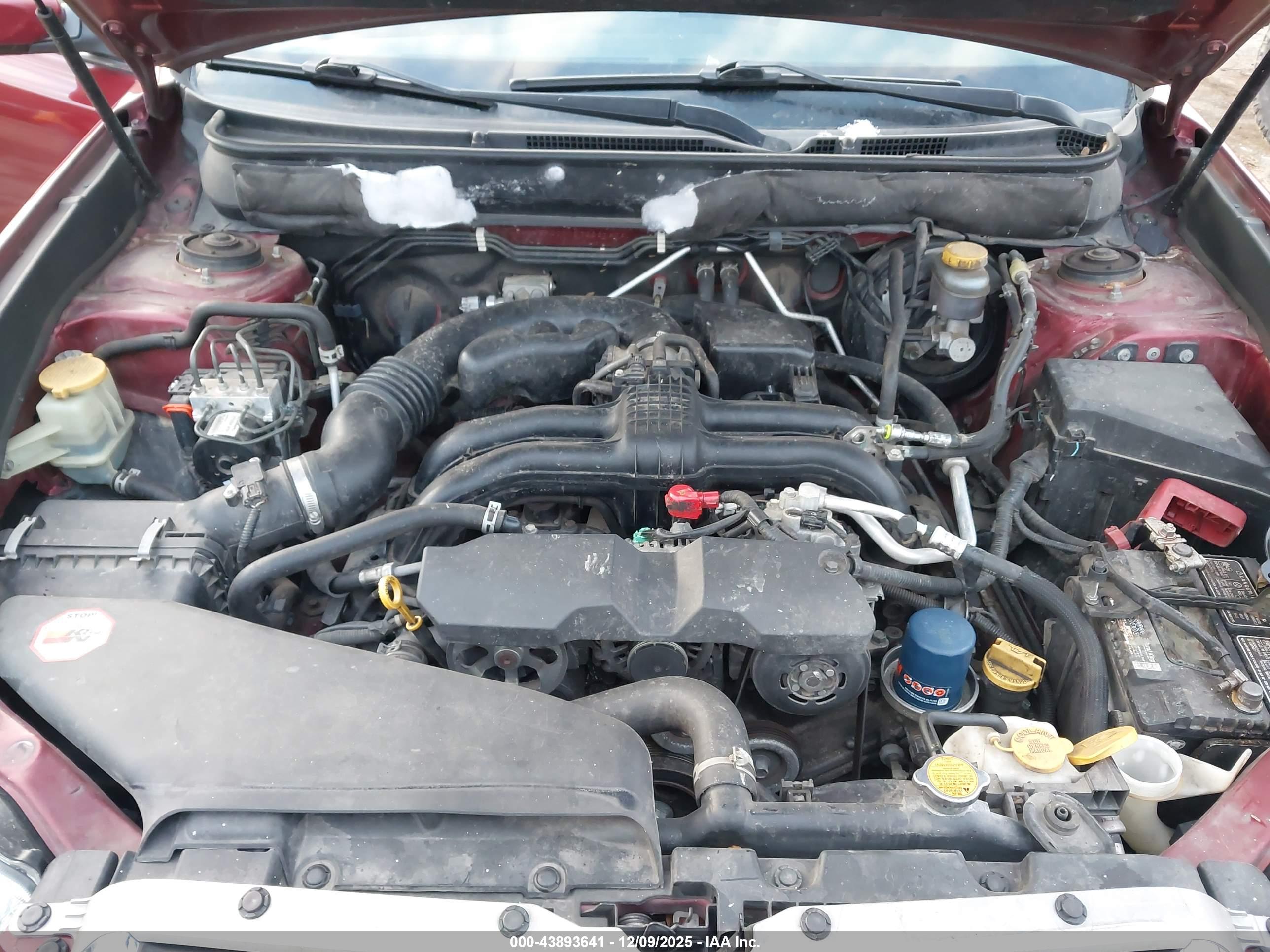 SUBARU OUTBACK image 10