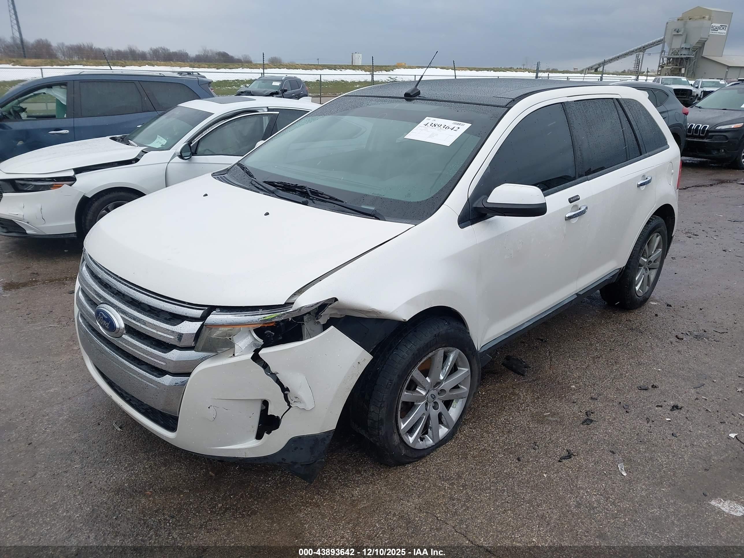 FORD EDGE image 2