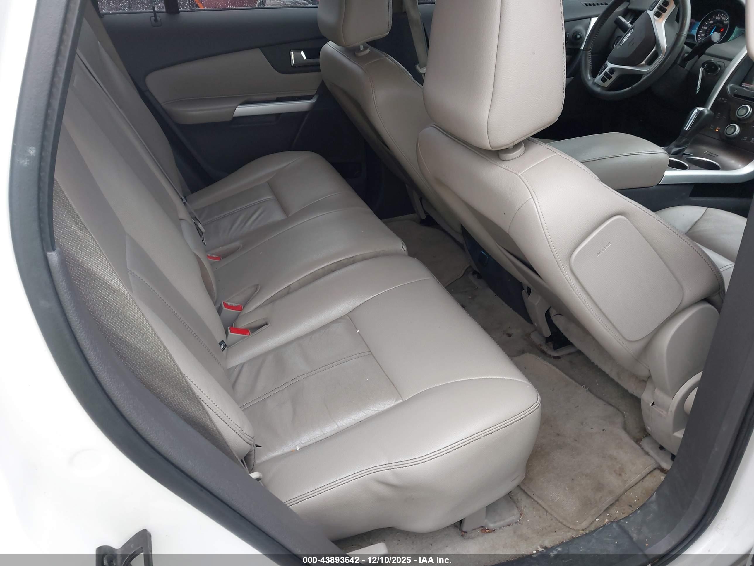 FORD EDGE image 8
