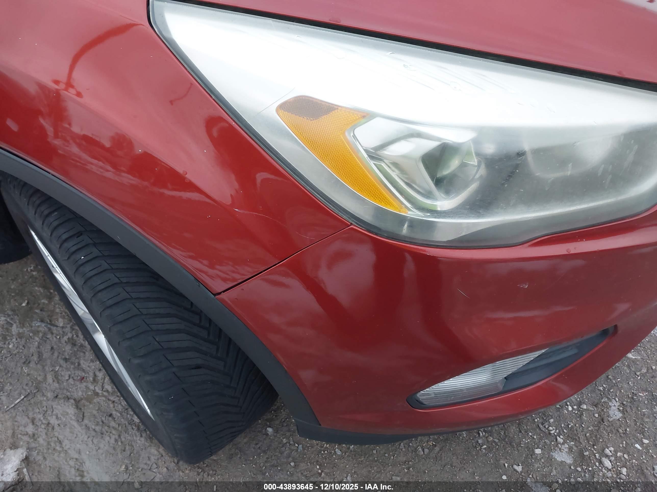 FORD ESCAPE image 6